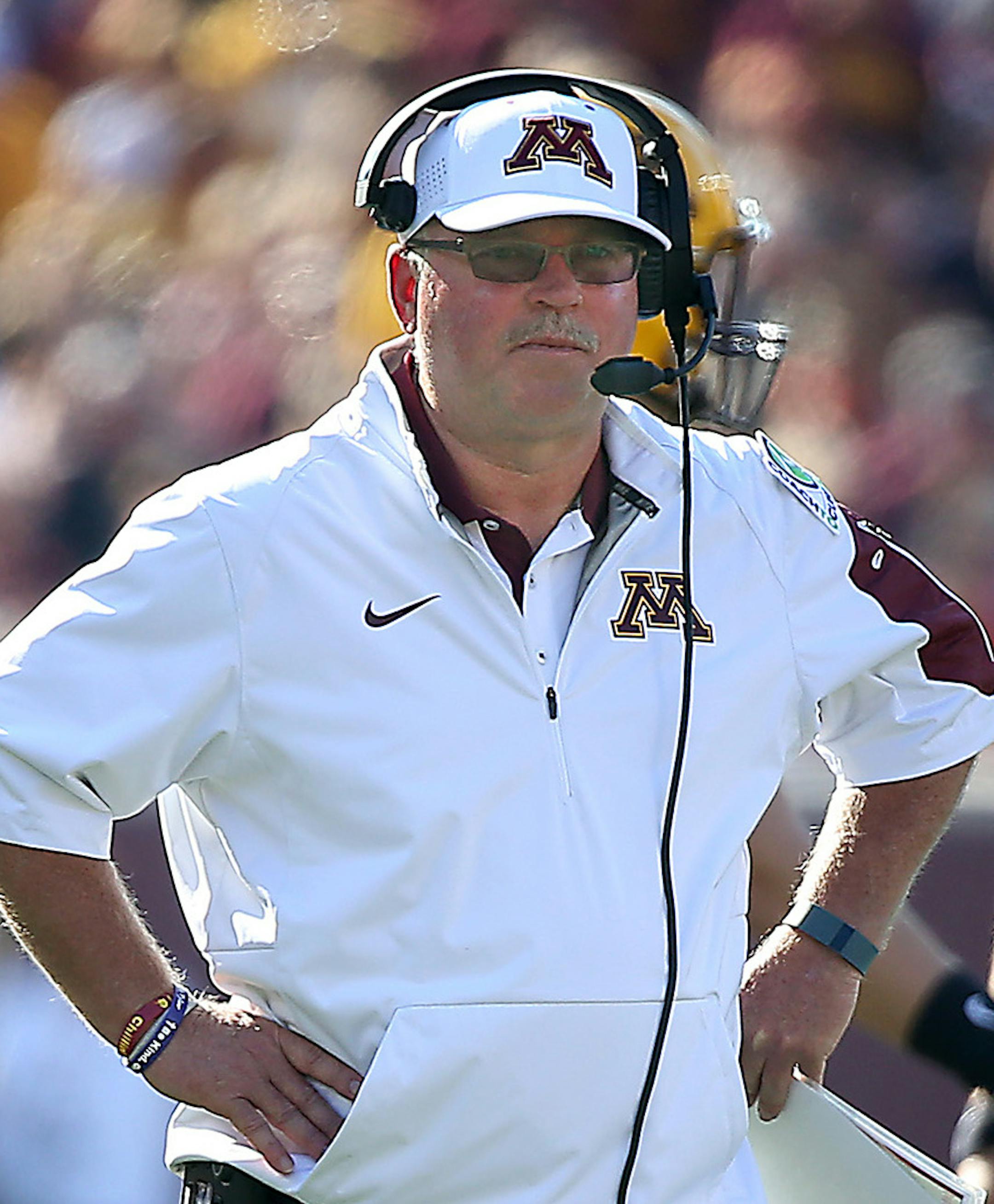 Minnesota Gophers head coach Jerry Kill walked the side line during the Minnesota and Ohio game, Saturday, October 26, 2015. ] (ELIZABETH FLORES/STAR TRIBUNE) ELIZABETH FLORES • eflores@startribune.com