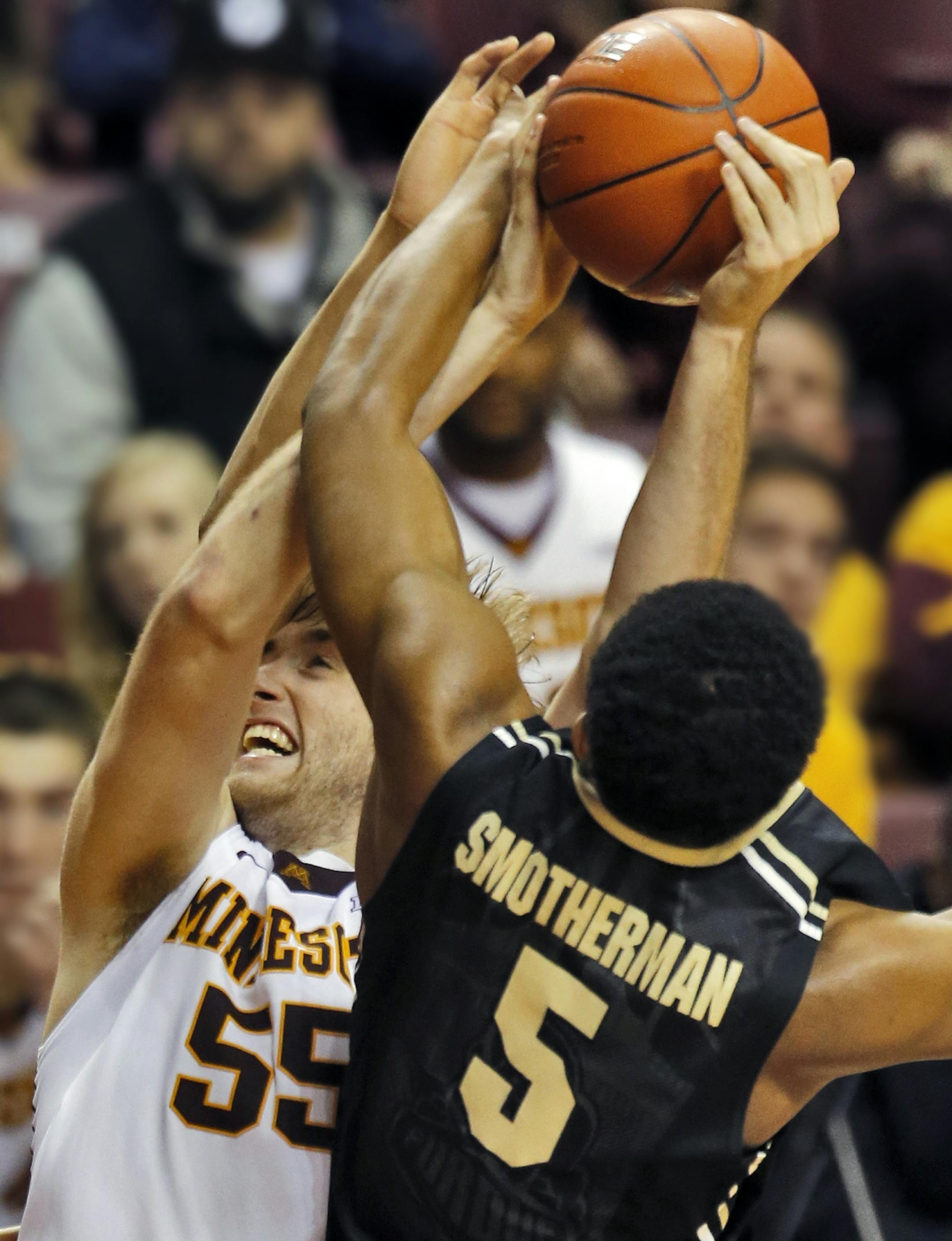Minnesota Gophers mens basketball vs. Purdue. Minnesota won 82-79. Minnesota's Elliott Eliason was fouled by Basil Smotherman late in the game but no foul was called. (MARLIN LEVISON/STARTRIBUNE