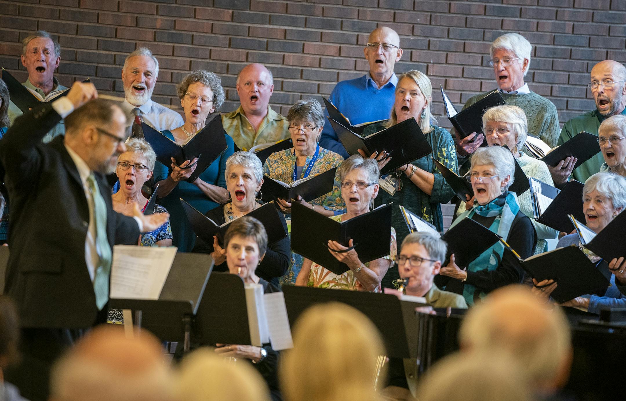 The Choir of St. Luke sings during the Missa Gaia Earth Mass. ] LEILA NAVIDI ¥ leila.navidi@startribune.com BACKGROUND INFORMATION: Missa Gaia Earth Mass at St. Luke Presbyterian Church in Minnetonka on Sunday, May 19, 2019.