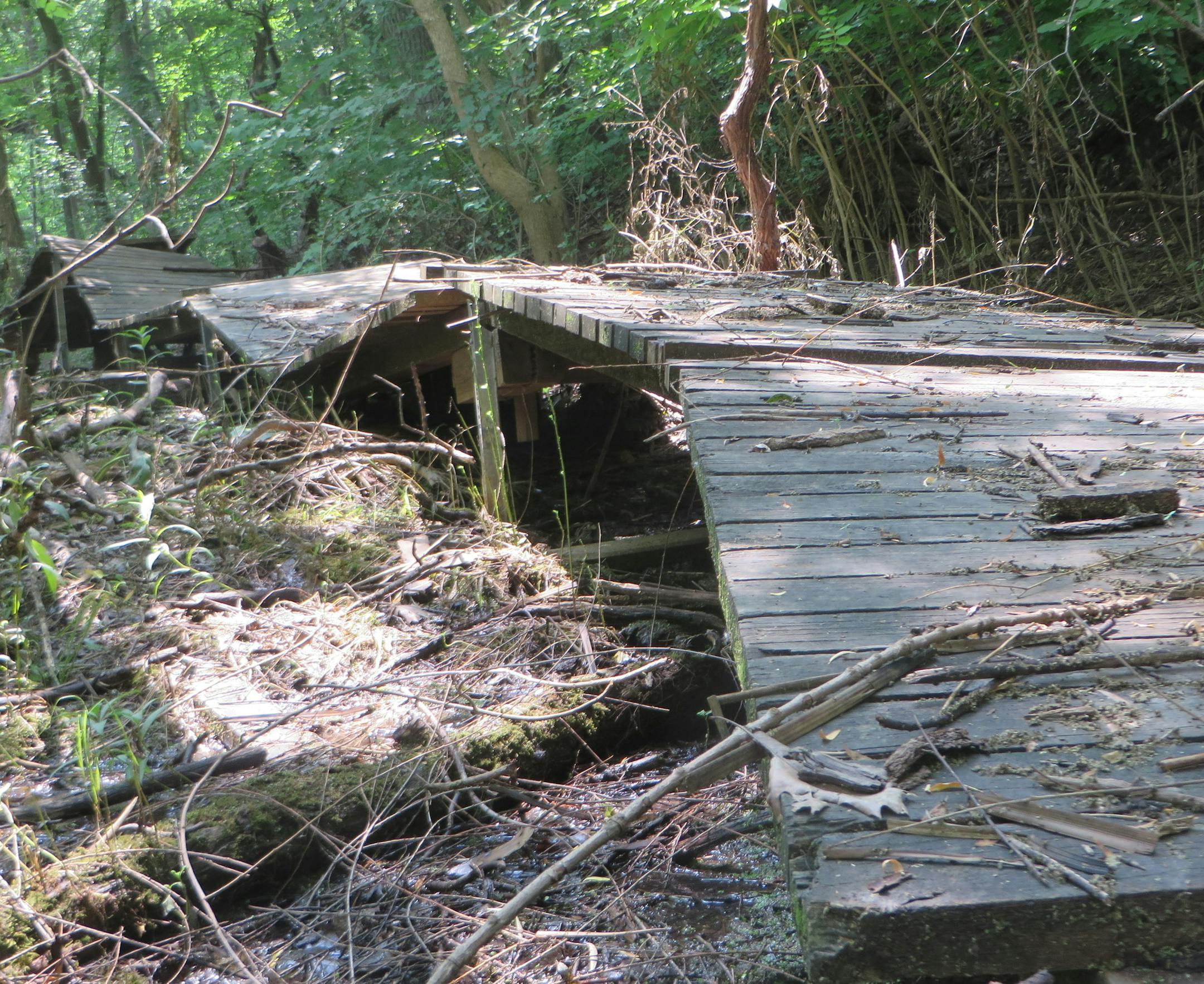 2014 flood damage at Minnesota Valley National Wildlife Refuge. Cliff Berger/USFWS