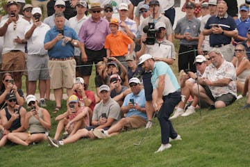 Louis Oosthuizen chipped on to the ninth green Friday at the 3M Open.