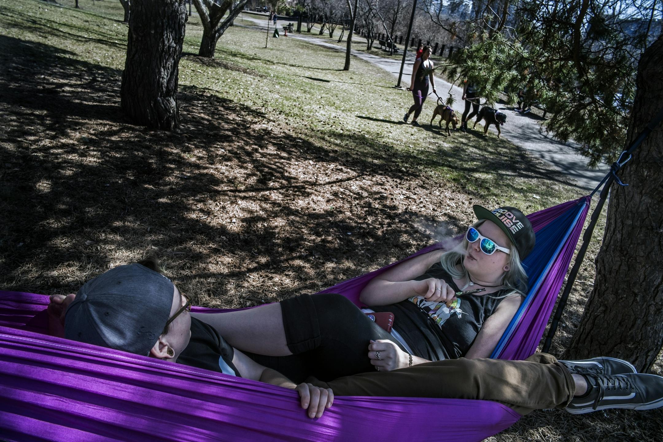 Trevor Houdek and Alyssa Schlichting enjoyed the beautiful weather in a hammock in the Saint Anthony Main area.