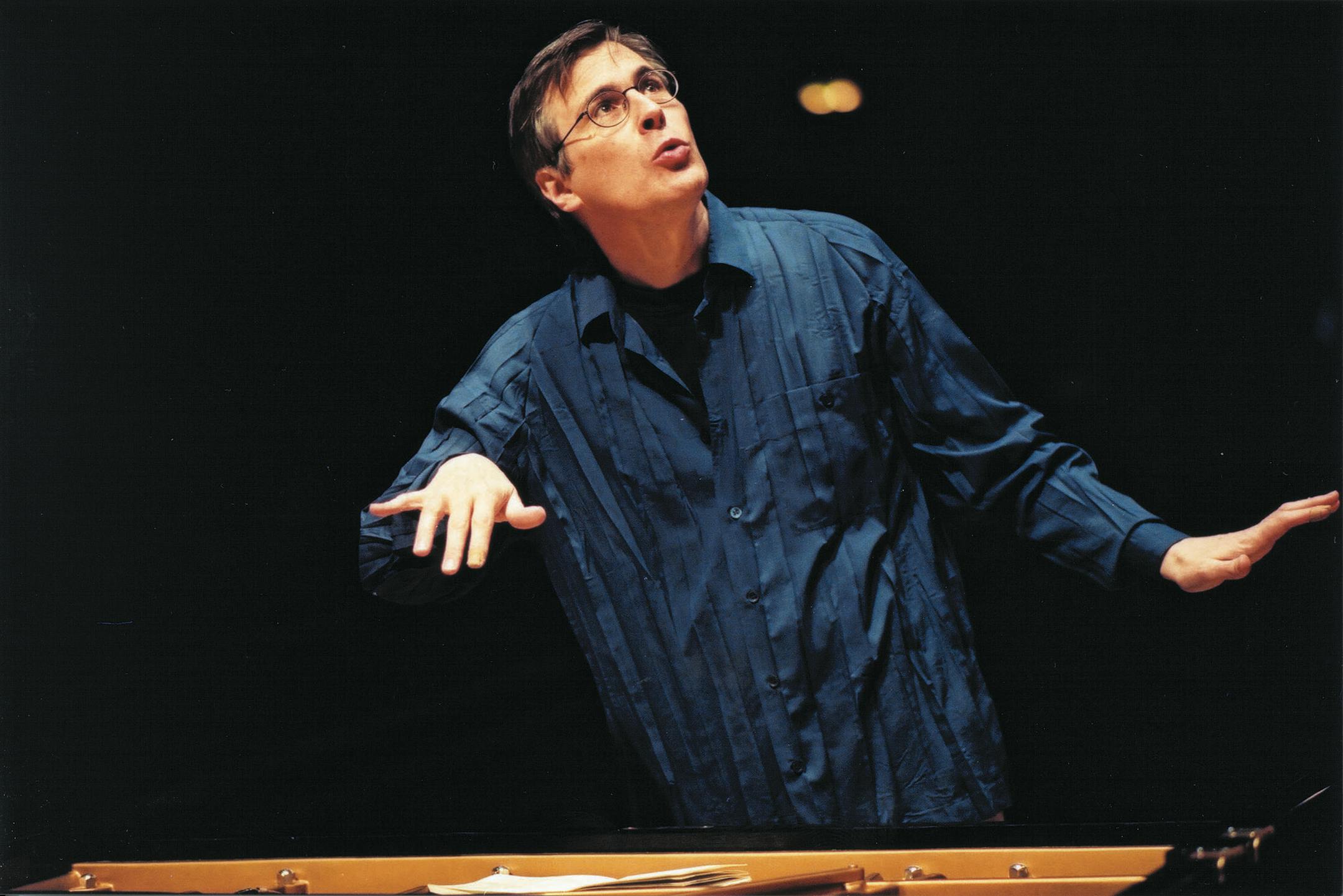 Christian Zacharias (photo by Mark Vanappelghem)
