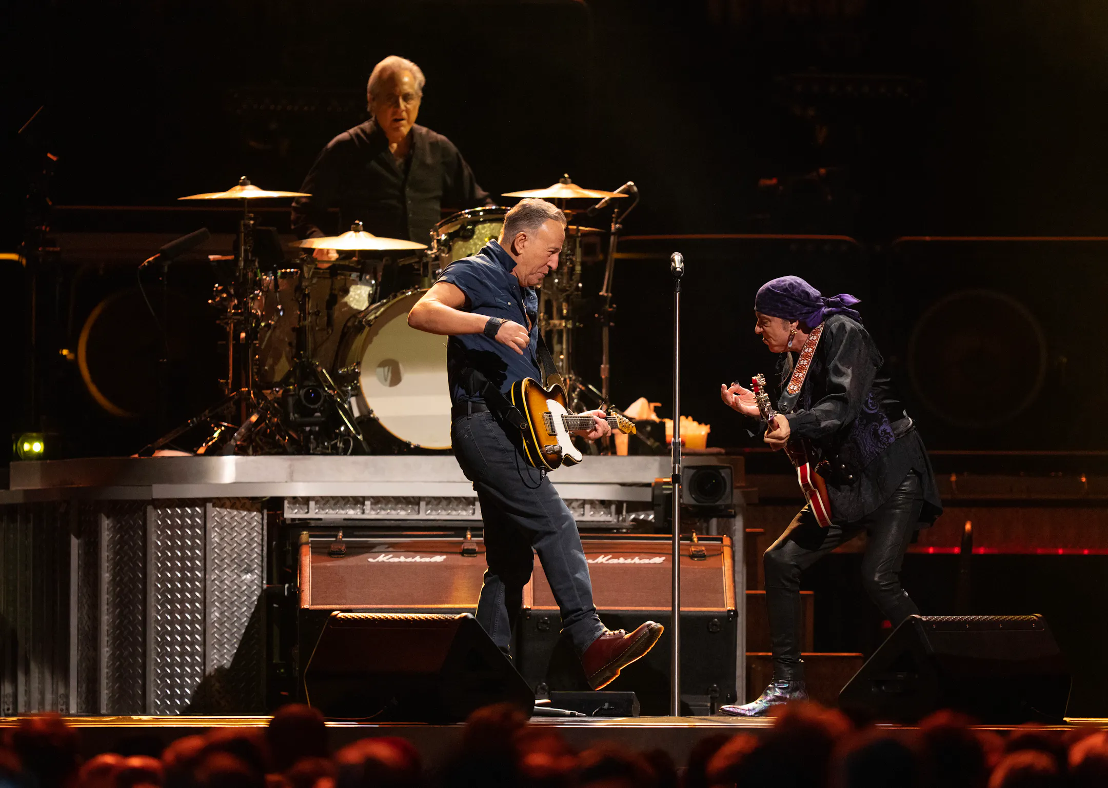 Review: Springsteen proves it all night during his latest marathon in ...