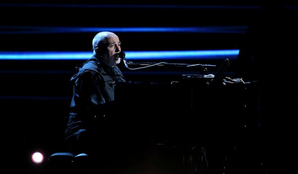 Peter Gabriel performs during the Rock and Roll Hall of Fame Induction Ceremony at the Barclays Center in New York, April 10, 2014. Gabriel was among 