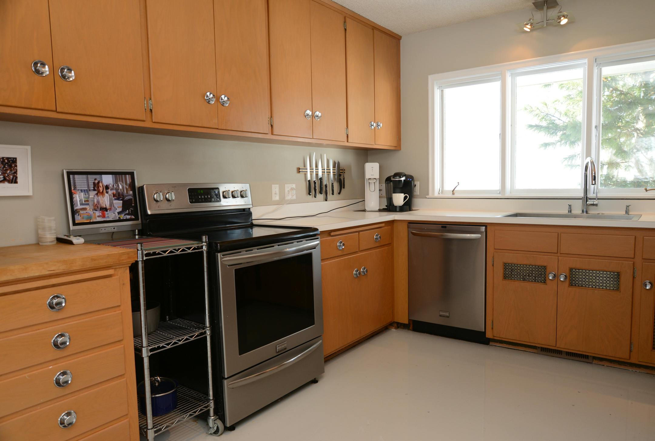 Everyday Solutions: Kitchen makeover in Edina.] Richard.Sennott@startribune.com Richard Sennott/Star Tribune Edina , Minn Monday 2/24/2014) ** (cq)