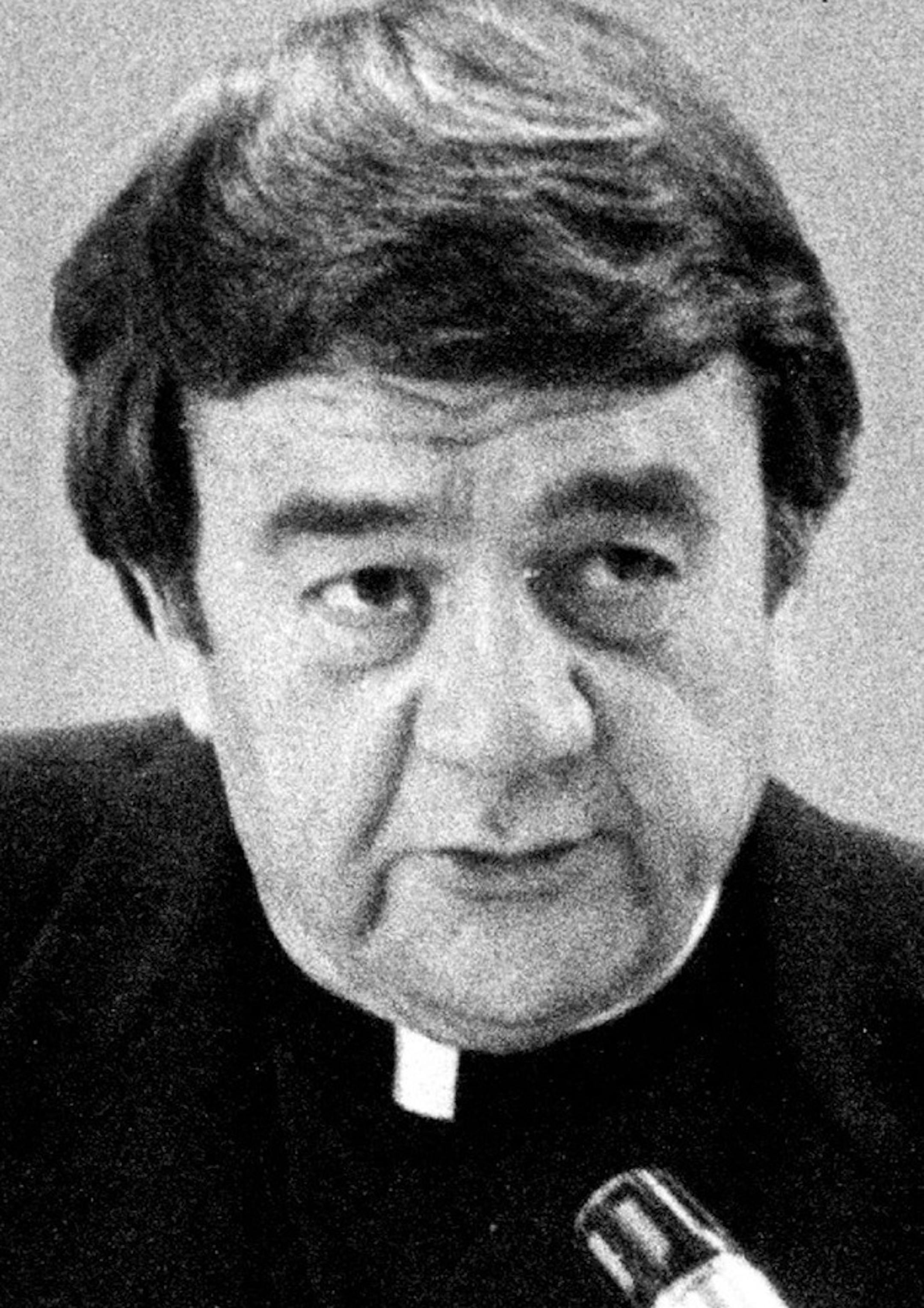 September 10, 1985 The Rev. Jerome Boxleitner - Nearly 200 people met in Minneapo≠lis Monday night, searching for strat≠egies to deal with welfare cuts, un≠employment and a shortage of low income housing. ìWeíve got to ask ourselves if there is something we can do to change these harsh realities, or at least mod≠ify them,î said the Rev. Jerome Box≠leitner of Catholic Charities. September 9, 1985 Don Black, Minneapolis Star Tribune ORG XMIT: MIN20