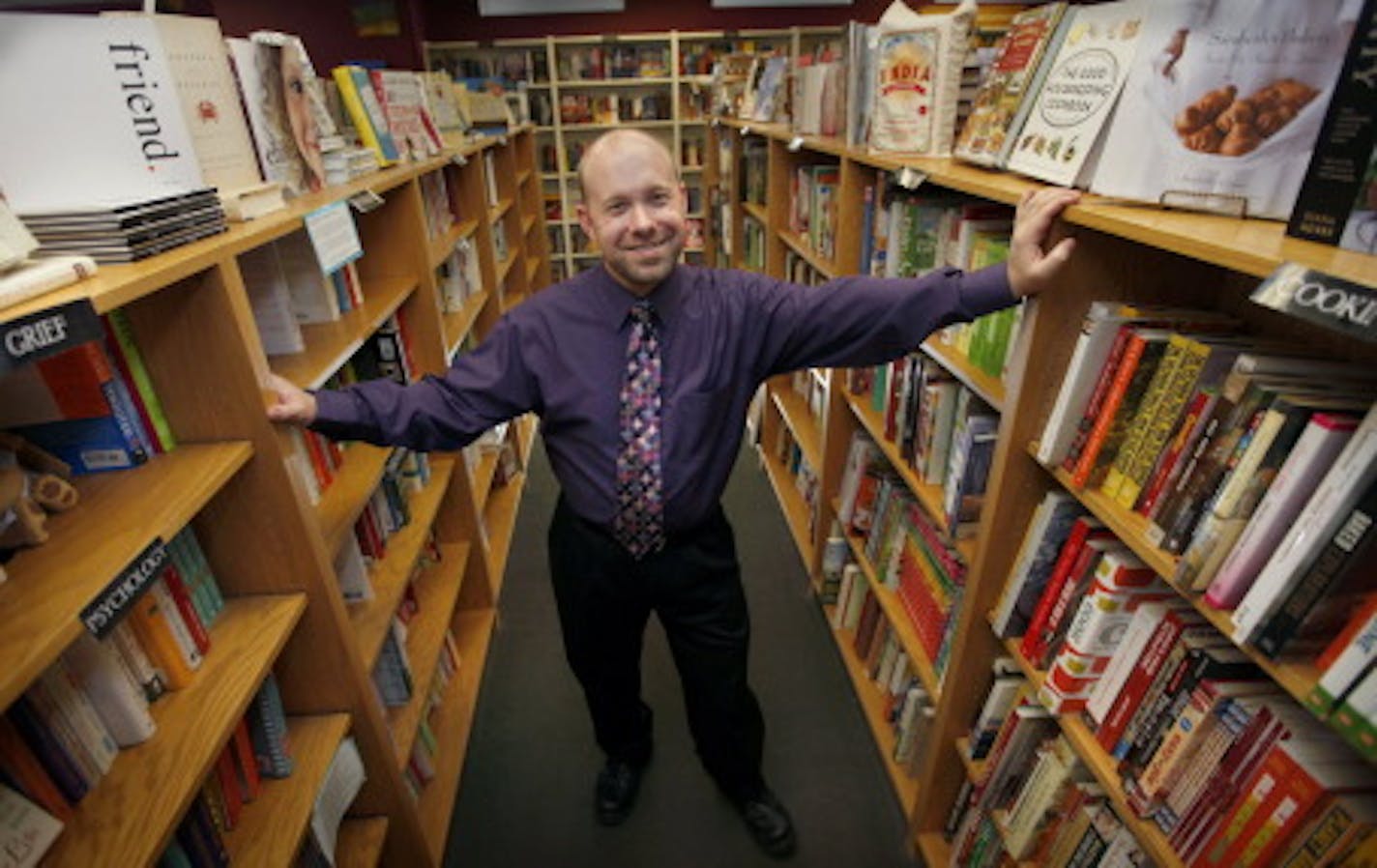 Charlie Leonard, owner of the Bookcase of Wayzata. Star Tribune photo by Tom Wallace