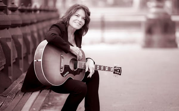 For the reissue of her album “The Wheel,” Rosanne Cash went back to Central Park with Pam Springsteen to reshoot photos in the same location as in