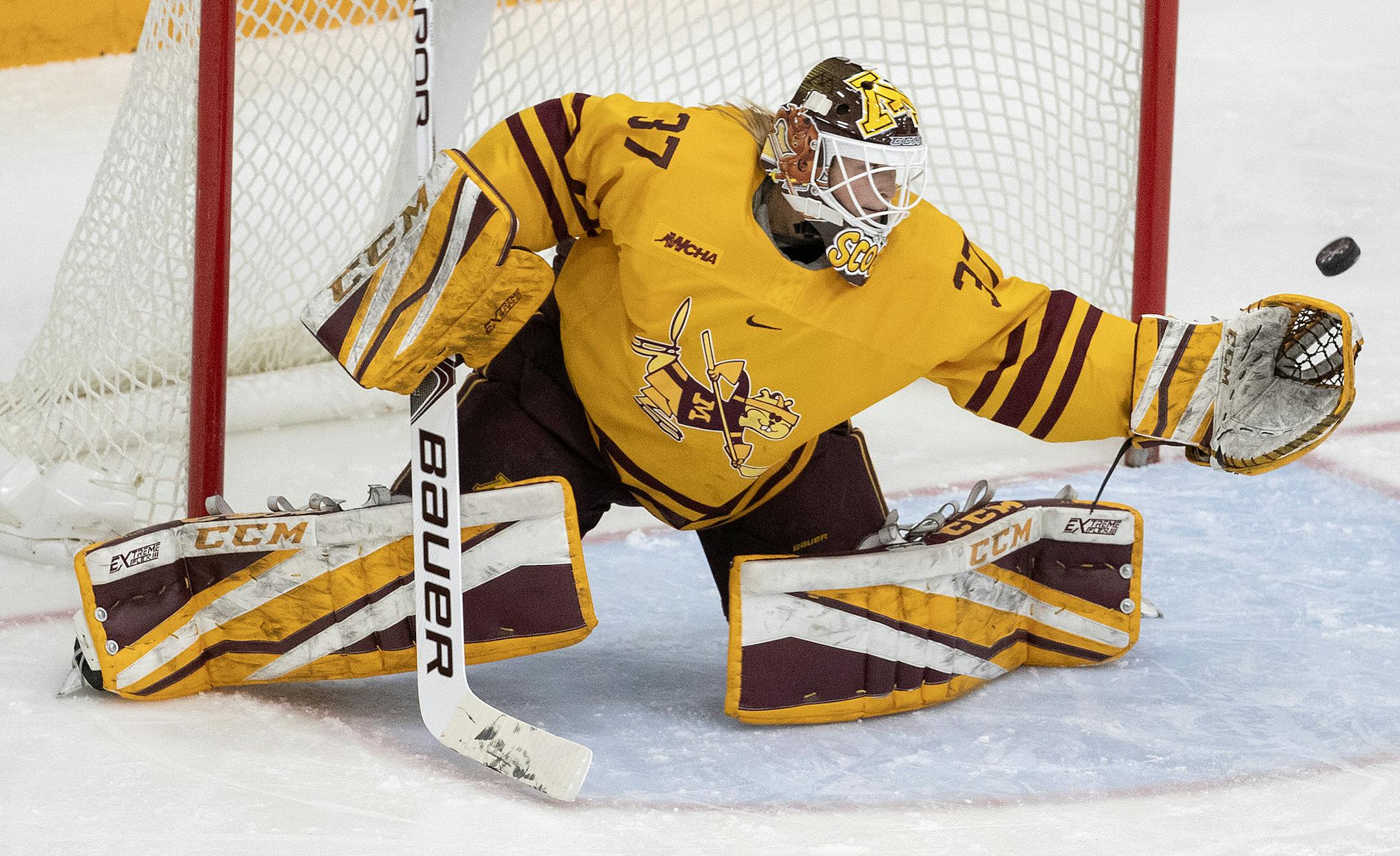 Minnesota goalie Sydney Scobee (37) blocked a shot in the first period. ] CARLOS GONZALEZ • cgonzalez@startribune.com – Minneapolis, MN – March 10, 2019, Ridder Arena, WCHA Final Faceoff championship game, University of Minnesota Gophers vs. Wisconsin Badgers