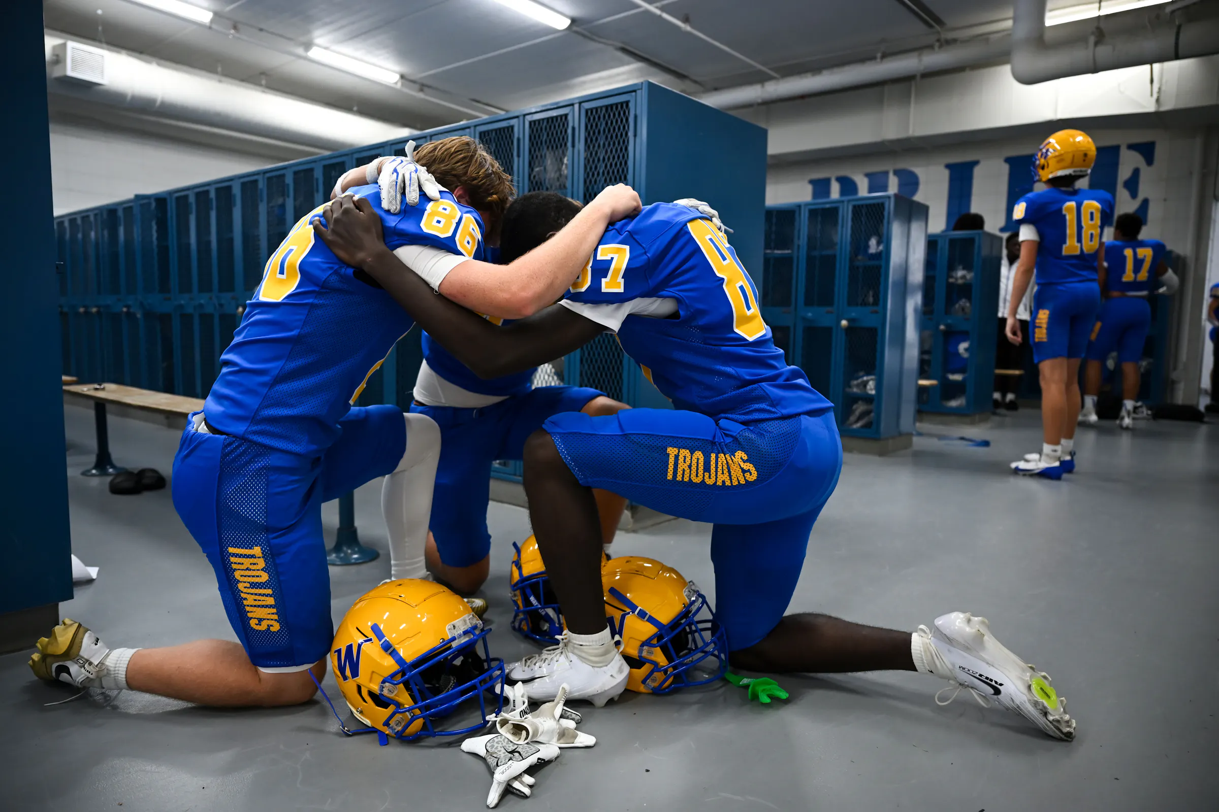 Live: Scores and updates from Class 6A clashes and other games
