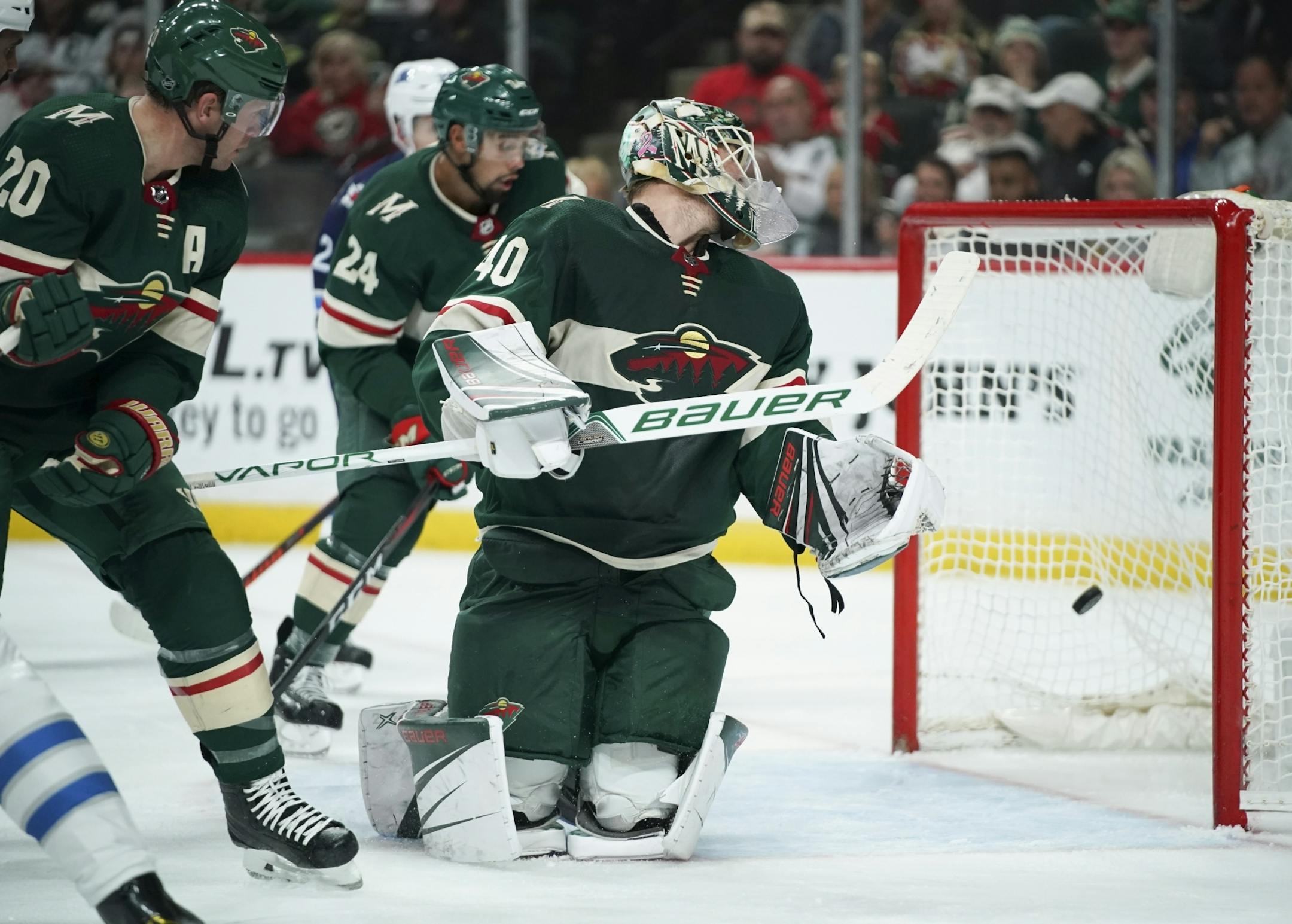 Minnesota Wild goaltender Devan Dubnyk (40) looked back at the second period goal by Winnipeg Jets left wing Kristian Vesalainen.