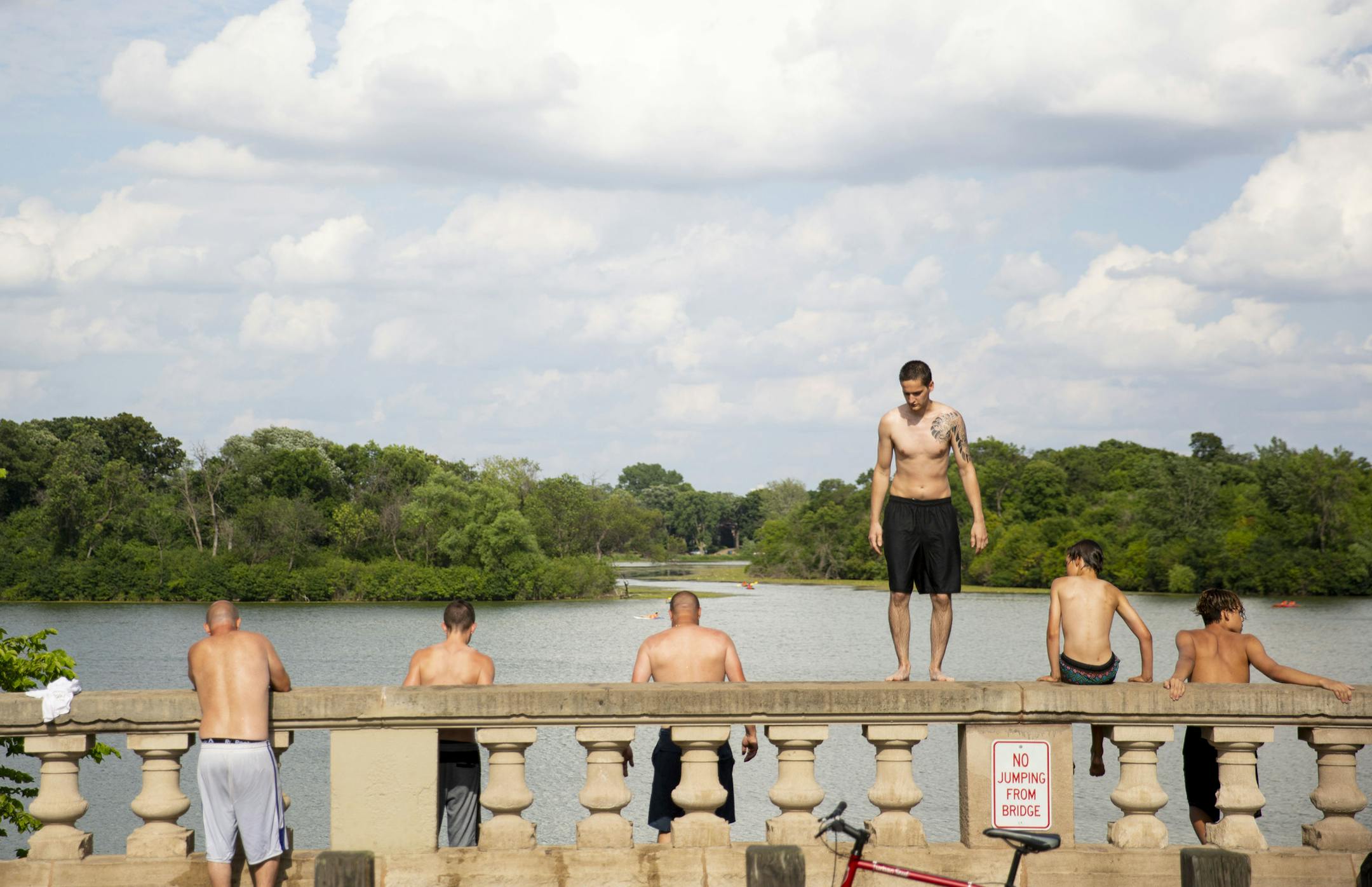 ALEX KORMANN • alex.kormann@startribune.com The temperature climbed into the mid-90s on Sunday July 14, 2019. Minnesotans found anyway they could to stay cool.