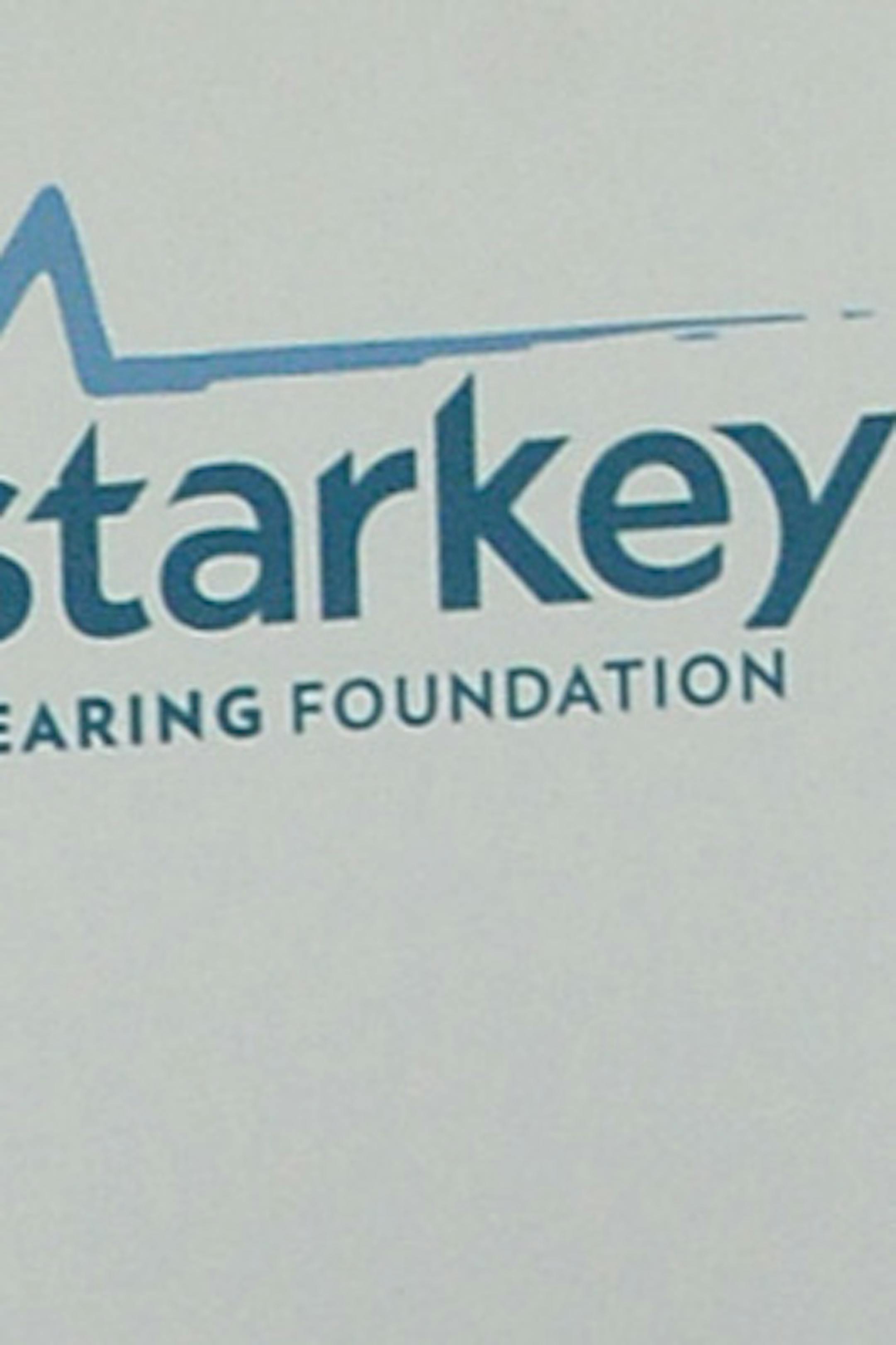 Minnesota Vikings' Greg Jennings walks the red carpet at the Starkey Hearing Foundation's gala Sunday, July 20 at the RiverCentre. ] (SPECIAL TO THE STAR TRIBUNE/BRE McGEE) **Greg Jennings (Minnesota Vikings) ORG XMIT: MIN1407201928091774