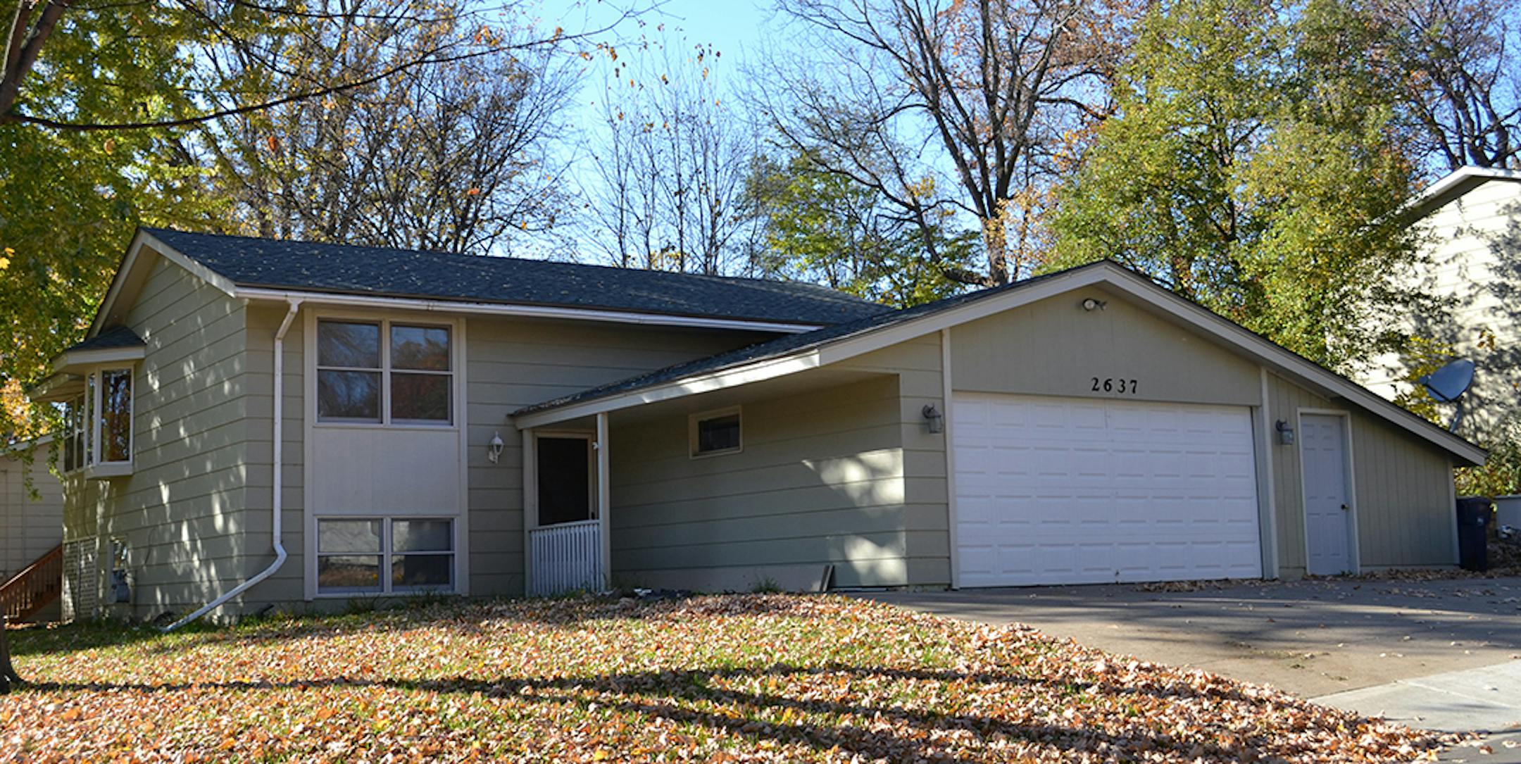 ... Mound
Built in 1980, this four-bedroom, two-bath house has 1,772 finished square feet and features Pergo flooring, large kitchen with bay window, three-season porch, full finished basement, patio, shed and two-car attached garge with additional built-in storage. Listed by Nancy Ferrell Geng, Ferrell Real Estate Group, 612-275-3969.