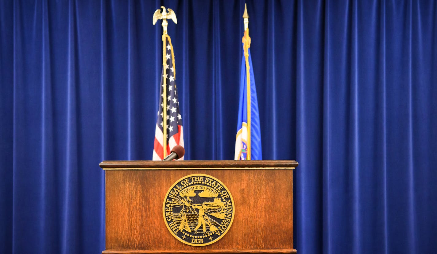 The Governor's podium with Minnesota State flag and state seal, state motto L'Étoile du Nord. ] GLEN STUBBE * gstubbe@startribune.com Tuesday, June 7, 2016, For any use by editorial, news, etc.