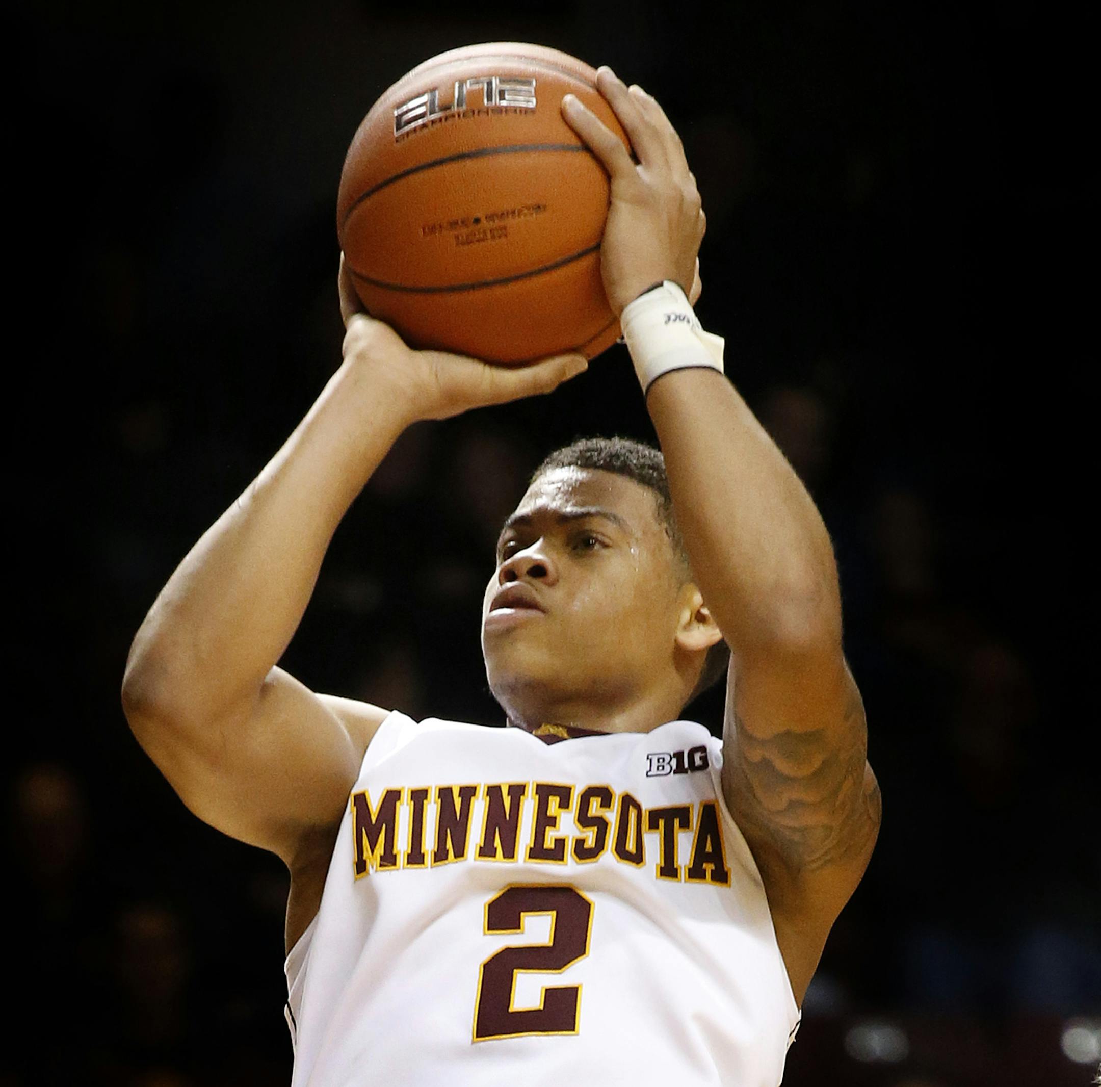 Gophers Nate Mason (2). ] CARLOS GONZALEZ cgonzalez@startribune.com - December 8, 2014 ñ Minneapolis, Minn., Williams Arena, Basketball, University of Minnesota Gophers vs. North Dakota ORG XMIT: MIN1412091358150303