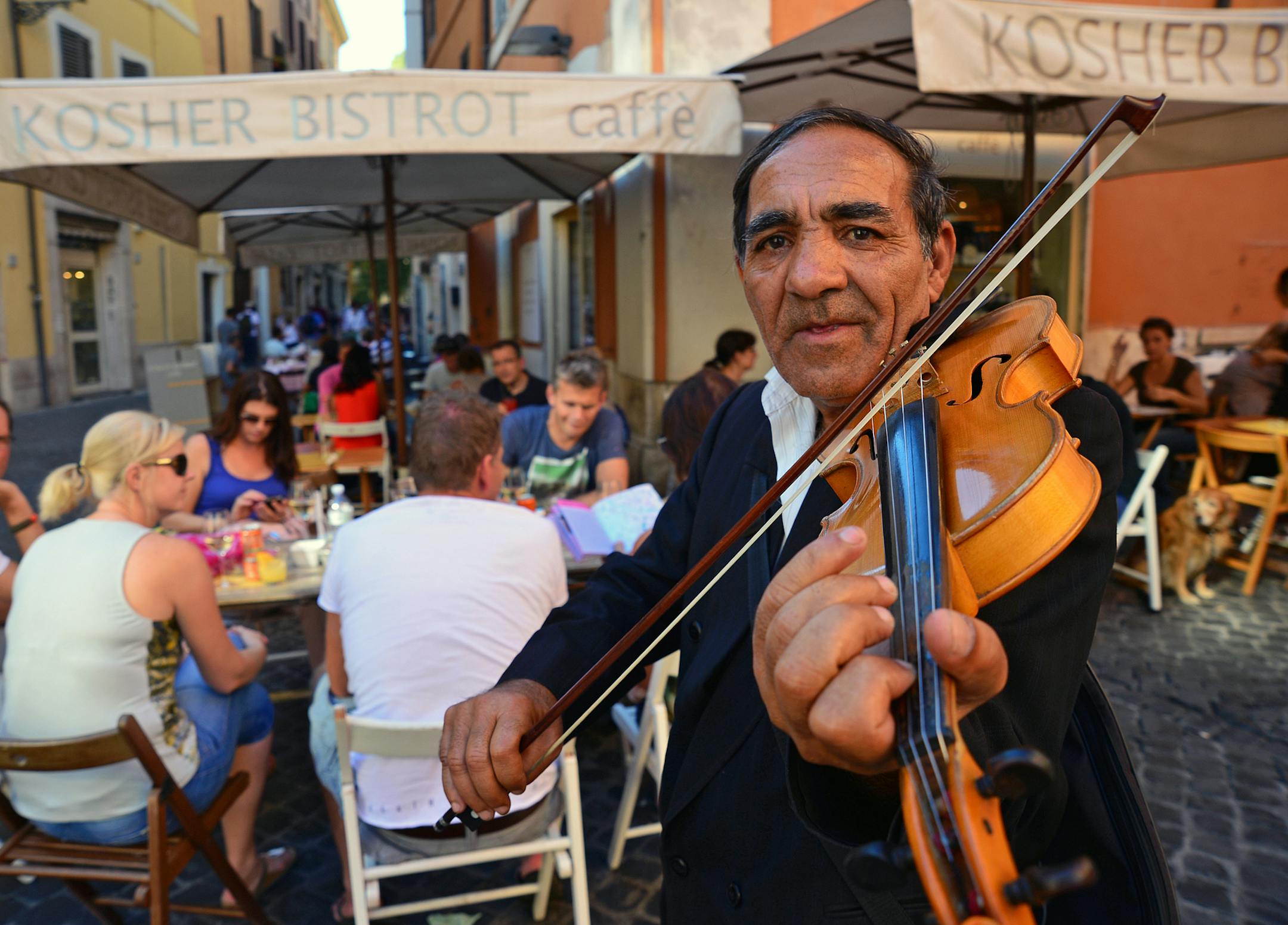 Via del Portico d’Ottavia is the main street of the Jewish Ghetto and the heart of the community where there are kosher restaurants, traditional Jewish bakeries and stores that cater to the Jewish community in Rome. Street musicians play traditional Jewish folk songs and classical music while roaming from table to table.