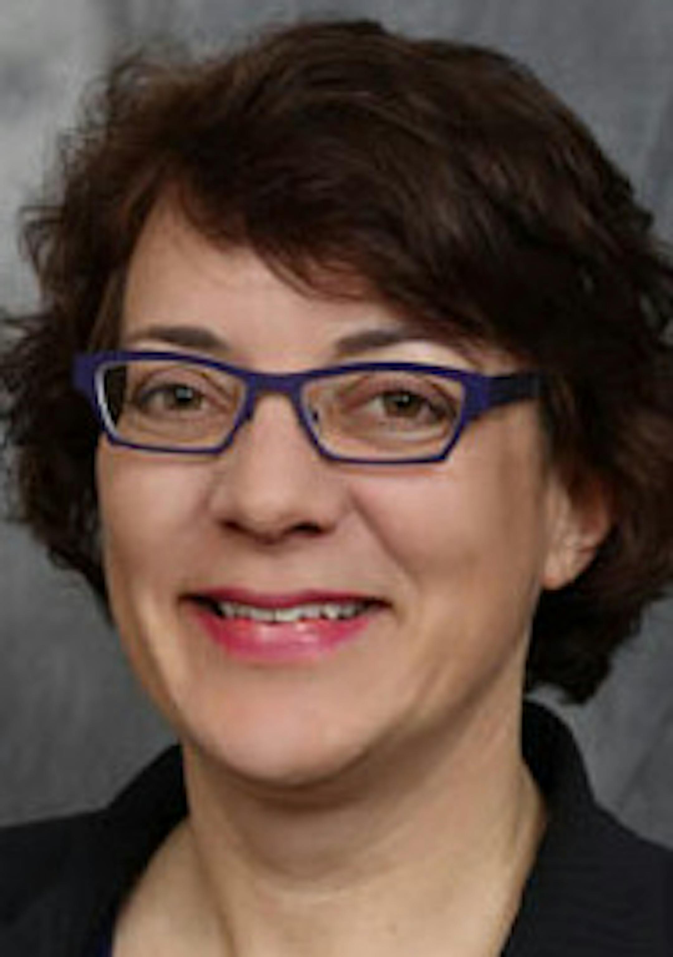 Kim Hunter is a Twin Cities immigration attorney who won the Immigrant Law Center's National Advocate of the Year Award.