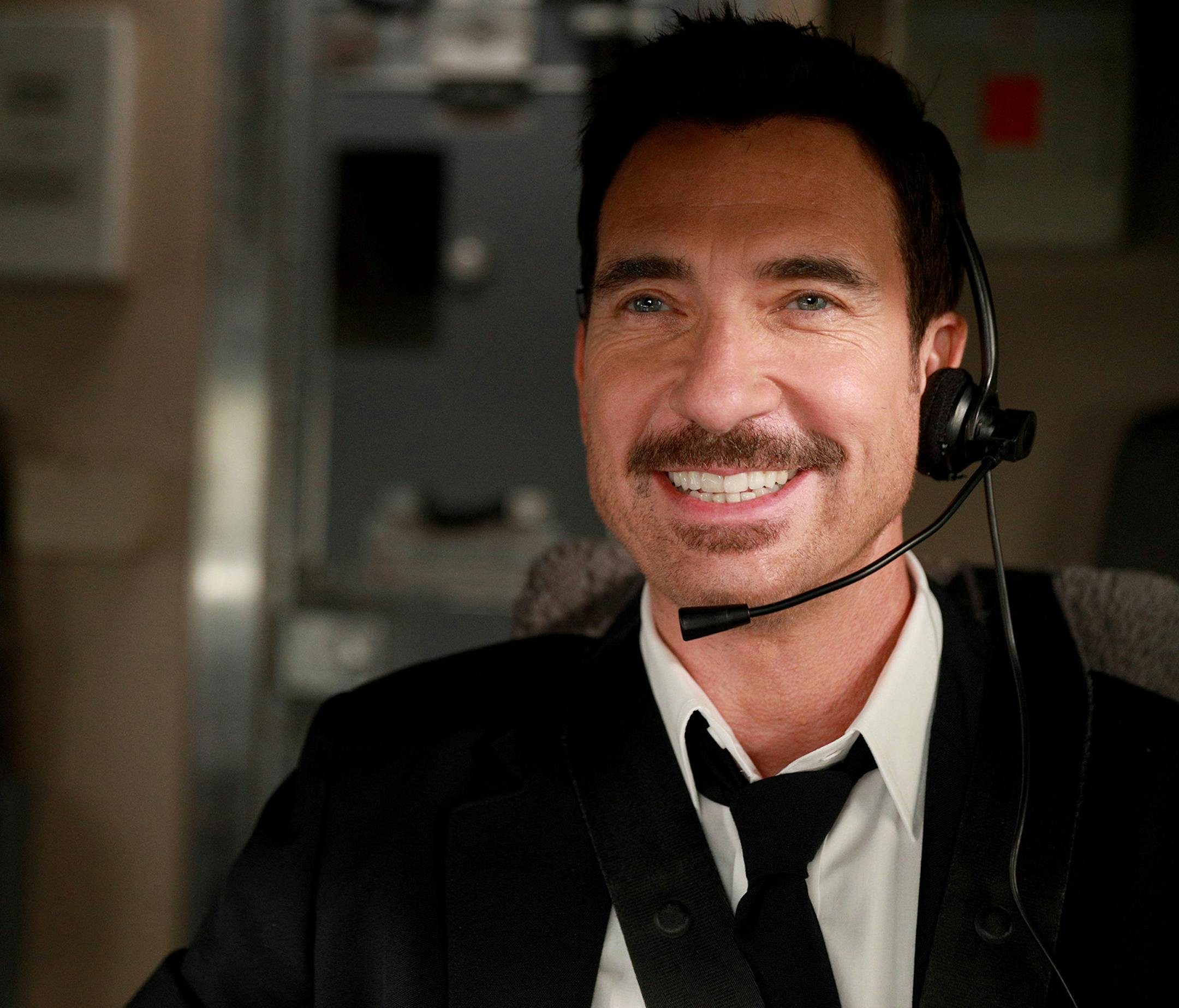 LA TO VEGAS: Dylan McDermott in the "The Yips And The Dead" episode of LA TO VEGAS airing TUESDAY, Jan. 9 (9:00-9:30 PM ET/PT) on FOX. CR: FOX
