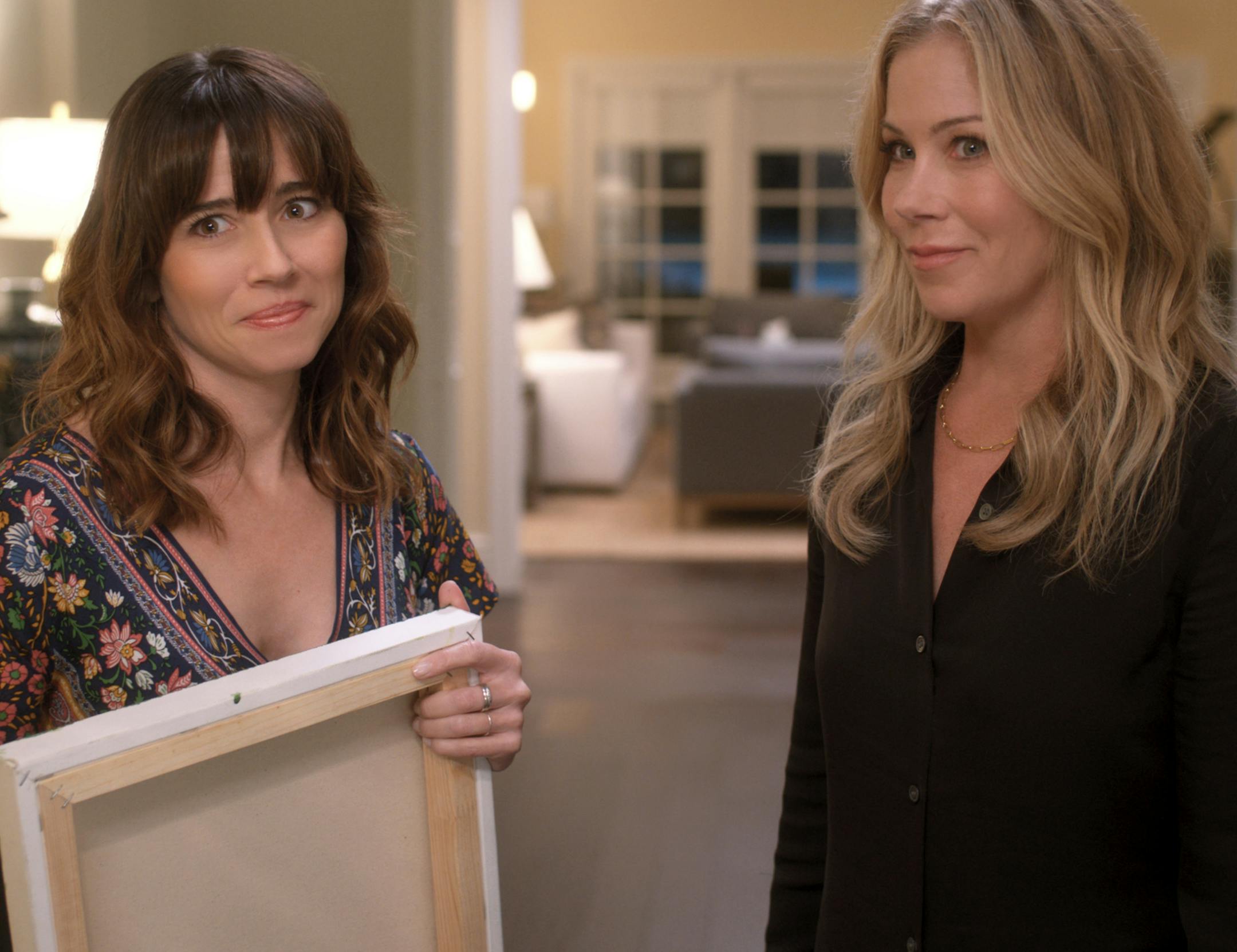 Linda Cardellini, left, and Christina Applegate in "Dead to Me."