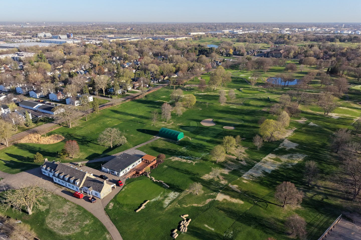 U of M to consider $31 million sale of golf course to developer