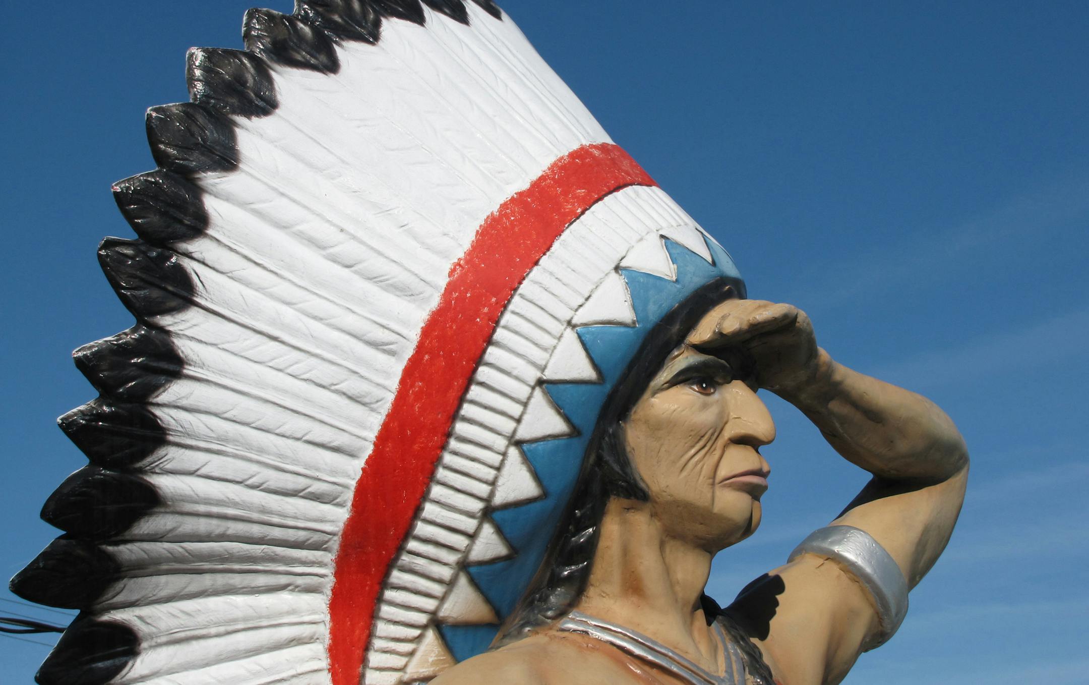 Wisconsin Dells Blackhawk Motel. Photo by Lisa Meyers McClintick