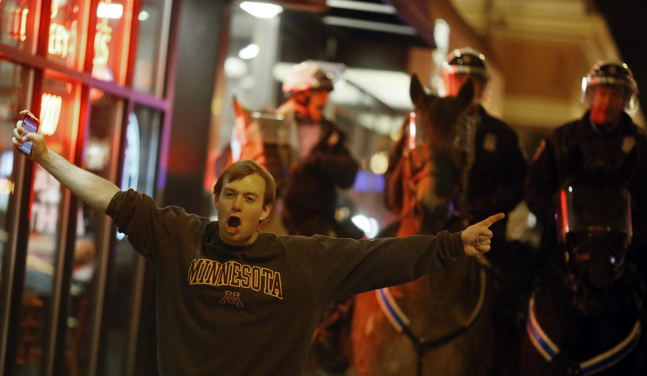 Police making arrest at the University of Minnesota Saturday April 12, 2014 in Minneapolis , MN. ]JERRY HOLT jerry.holt@startribune.com