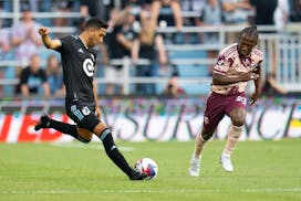 Minnesota United midfielder Emanuel Reynoso, left, sounds like he plans to stay with the franchise, no matter what happens Saturday on MLS “Decision