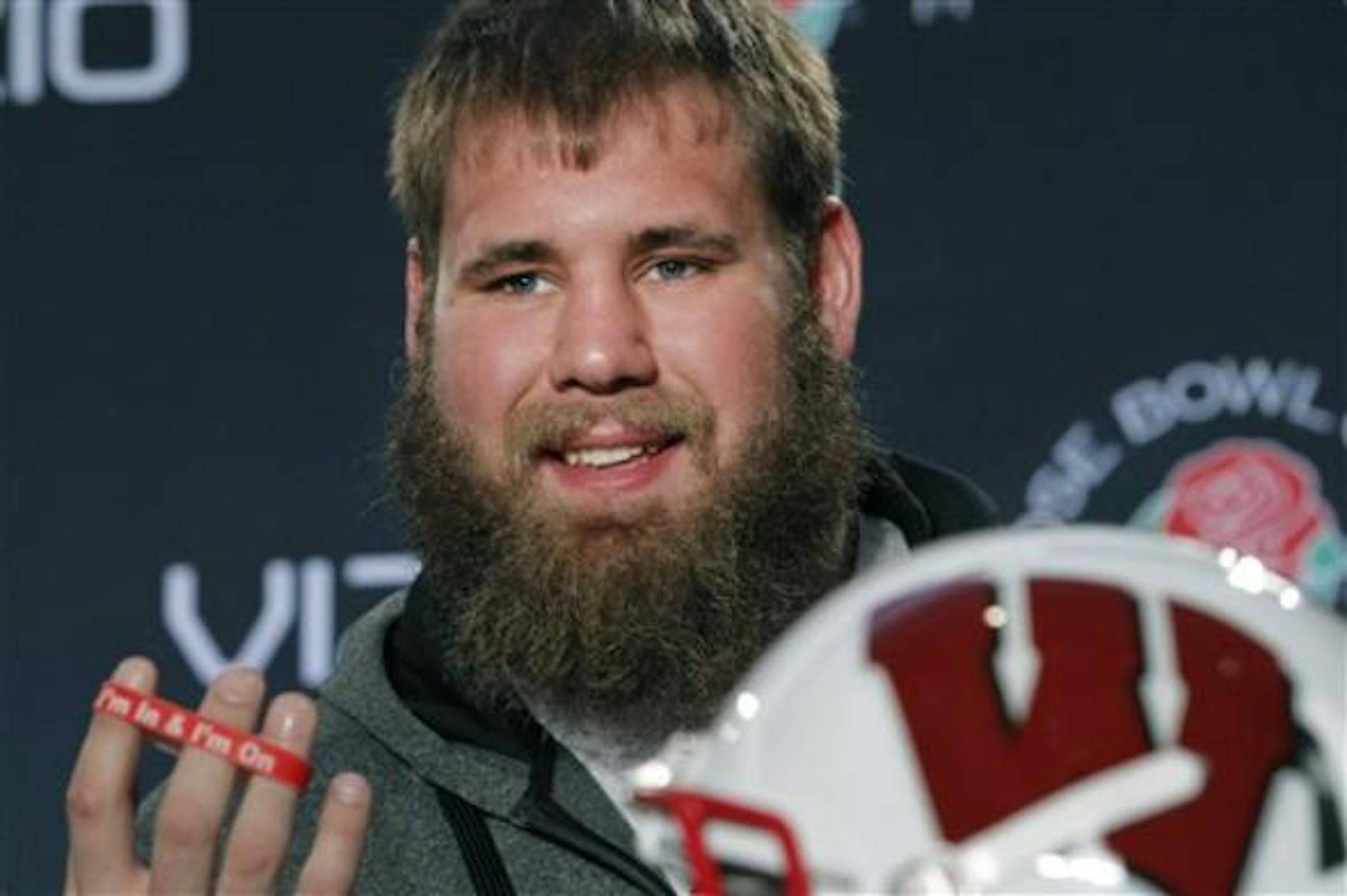 Wisconsin linebacker Travis Frederick