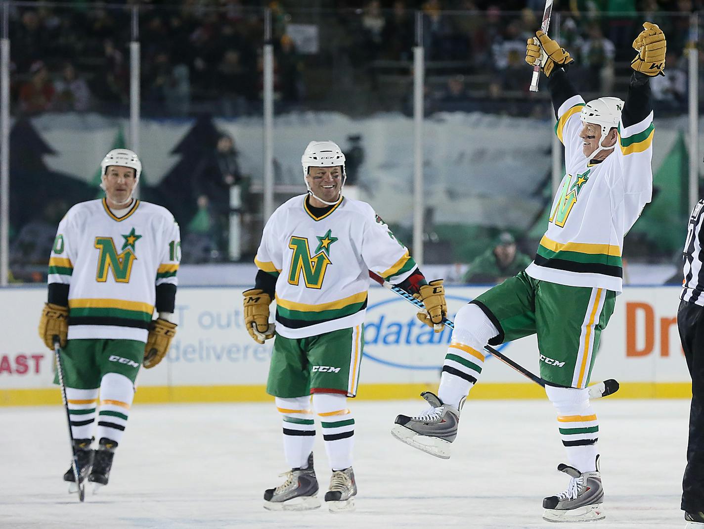 North Stars/Wild Alumni forward Bobby Smith celebrated his goal in third period of the 2016 Stadium Series Alumni game at TCF Bank Stadium.