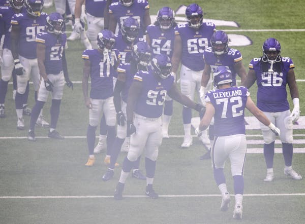 Vikings midseason report: Offensive line hitting its stride with Cleveland aboard