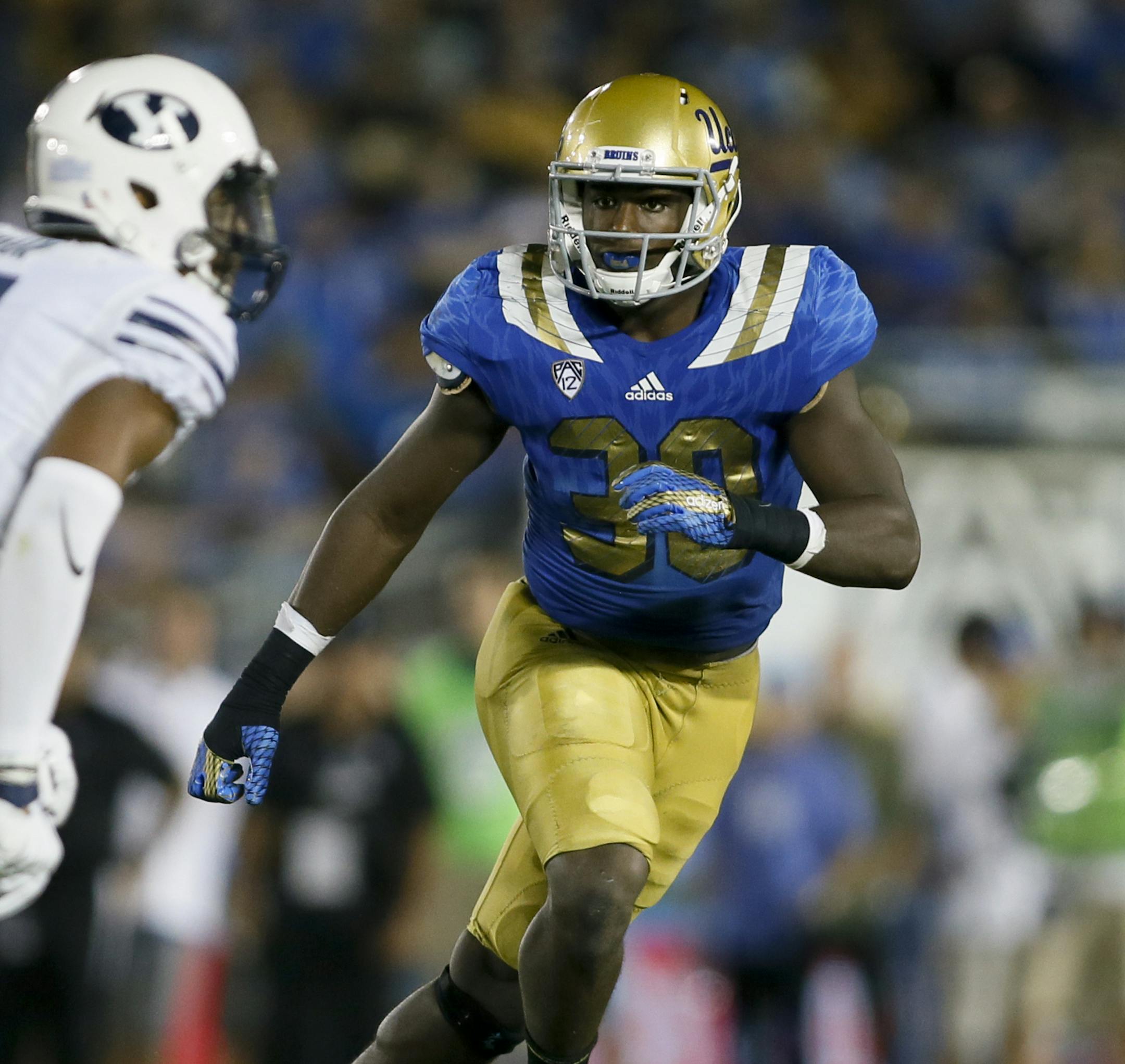 UCLA linebacker Myles Jack in action against BYU during an NCAA college football game, Saturday, Sept. 19, 2015, in Pasadena, Calif. UCLA won 24-23. (AP Photo/Danny Moloshok) ORG XMIT: NYOTK