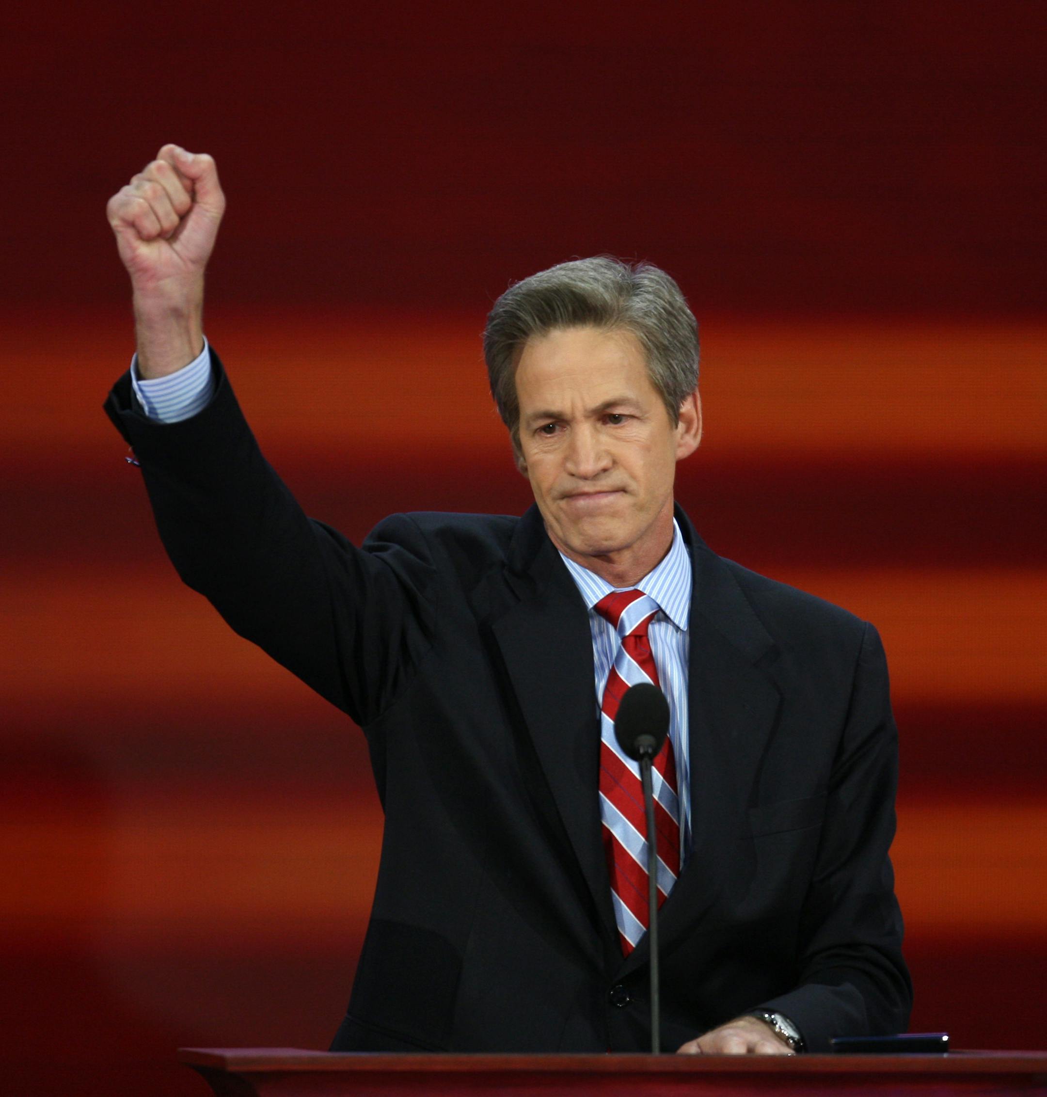 Minnesota Sen. Norm Coleman spoke in support of Sen. John McCain Wednesday evening.