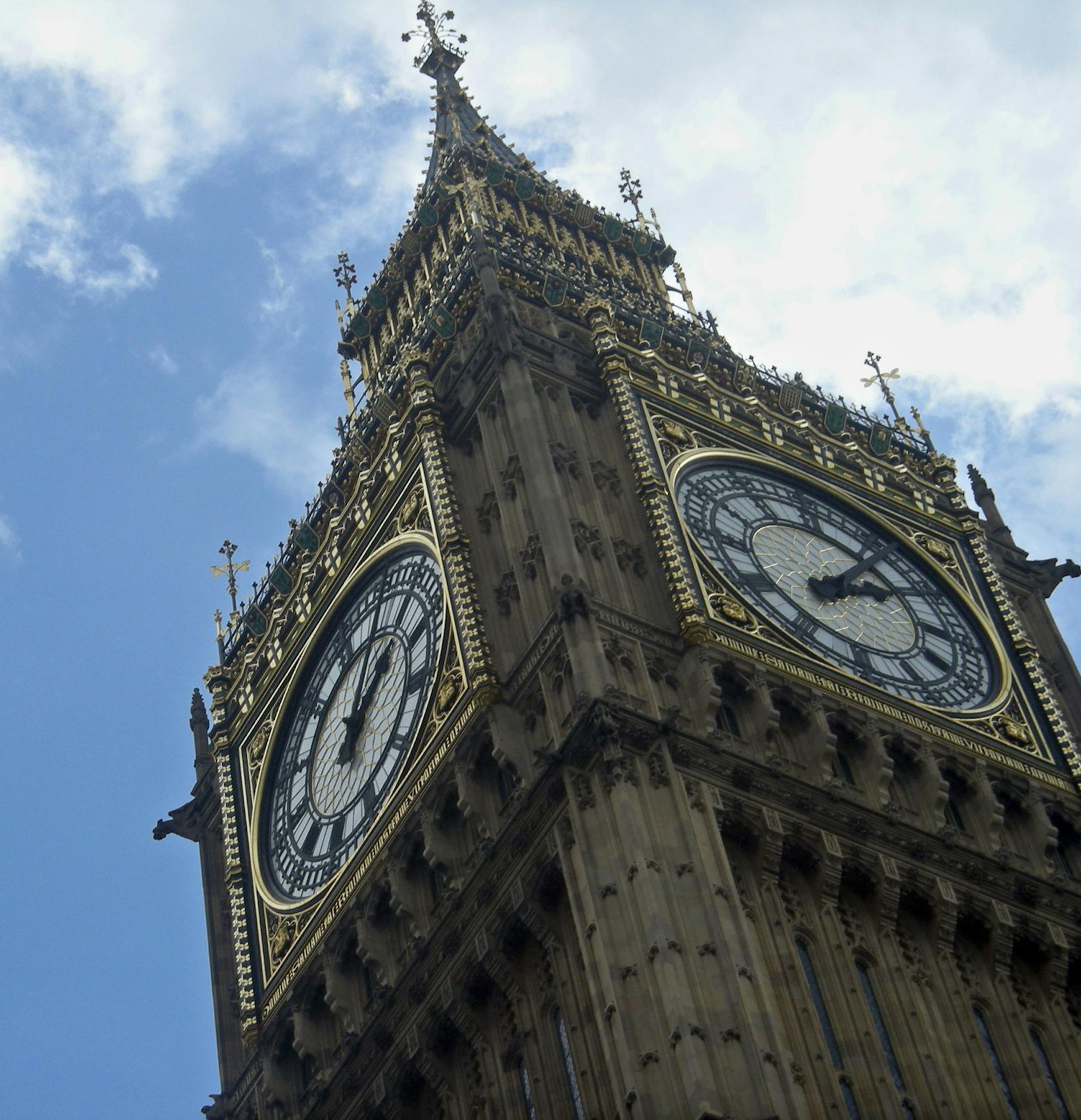 Big Ben is the name of the bell on the clock tower that rises over the British Parliament buildings on the banks of the River Thames in London, England. The bell was cast in 1859 and rings every hour. (Bob Downing/Akron Beacon Journal/MCT) ORG XMIT: 1126042