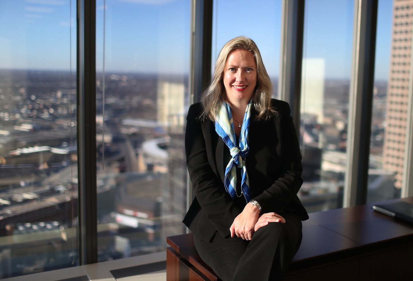 Katie Simpson, Bank of America Merrill Lynch Minneapolis/St. Paul market president and was photographed on the 35th floor of the company's Minneapolis officeTuesday, Nov. 21, 2017, in Minneapolis, MN.] DAVID JOLES &#xef; david.joles@startribune.com Some big banks have quietly entered the Twin Cities**Katie Simpson,cq