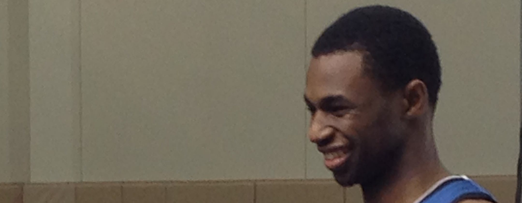 Andrew Wiggins behind the scenes at his adidas photo shoot with members of the crew (Photo by Michael Rand/Star Tribune)