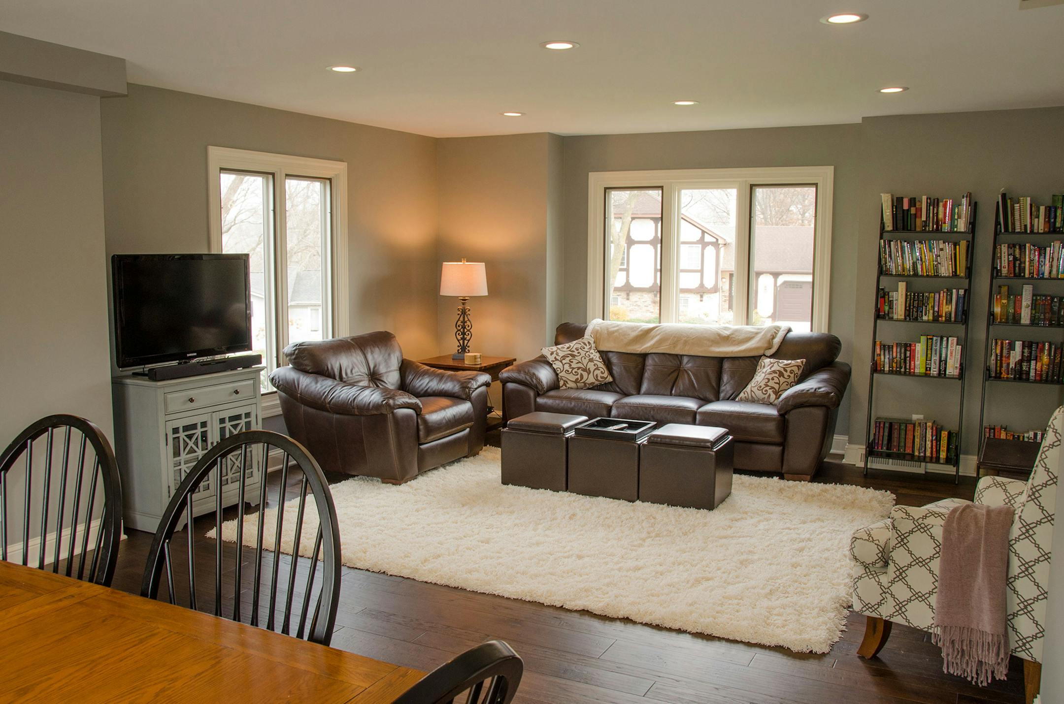 Now the two rooms flow together