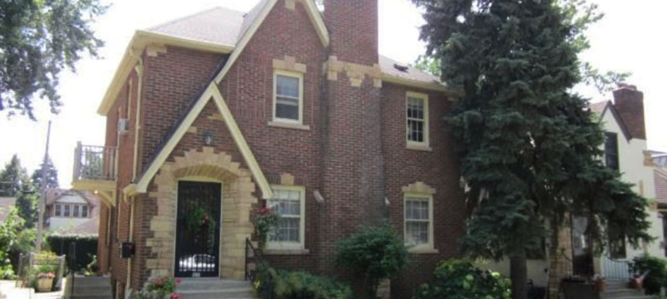 ... St. Paul
Built in 1935, this three-bedroom, two-bath house located in the Macalester-Groveland neighborhood has 1,806 finished square feet and features three bedrooms on one level, two fireplaces, refinished oak floors, formal dining room with corner cabinets, full basement, screen porch and two-car detached garage. Listed by Leonard Schwartz, Coldwell Banker Burnet, 651-695-4319.