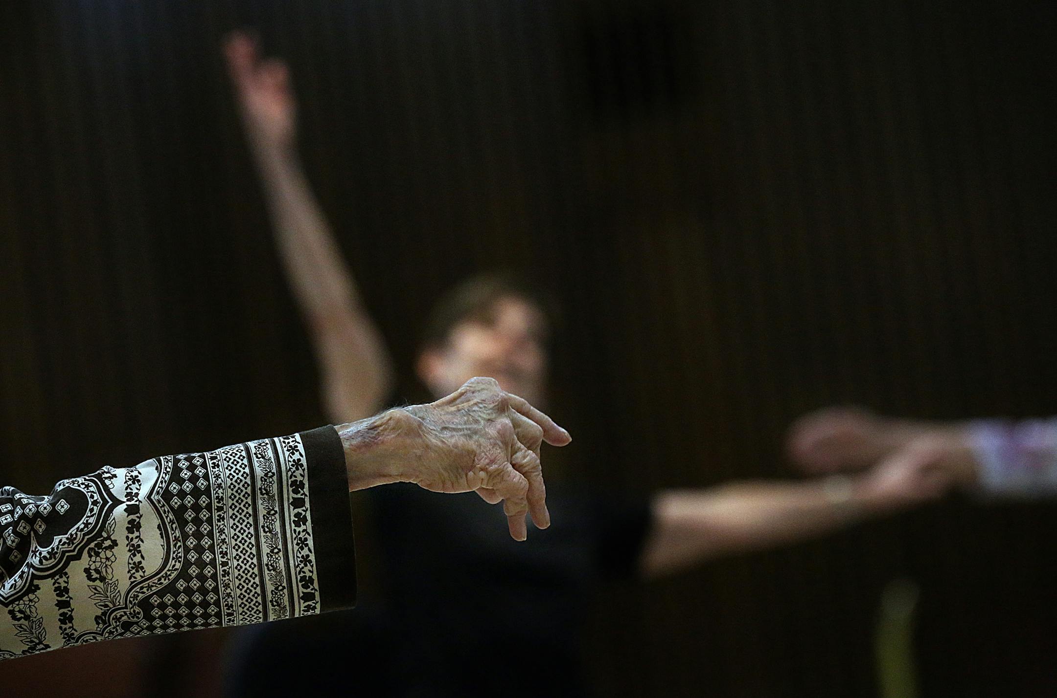 Lois Newberger , 82, participated in the class. Newberger said that she has rheumatoid arthritis and the dance therapy class helps to relieve some of her symptoms. ] JIM GEHRZ ‚Ä¢ jgehrz@startribune.com / St. Paul, MN / June 26, 2014 / 9:40 AM BACKGROUND INFORMATION: Dance therapy: People suffering from Parkinson‚Äôs Disease or other movement disorders are learning the rhythm of dance. Symptoms of Parkinson's are greatly reduced when patients respond to the exte