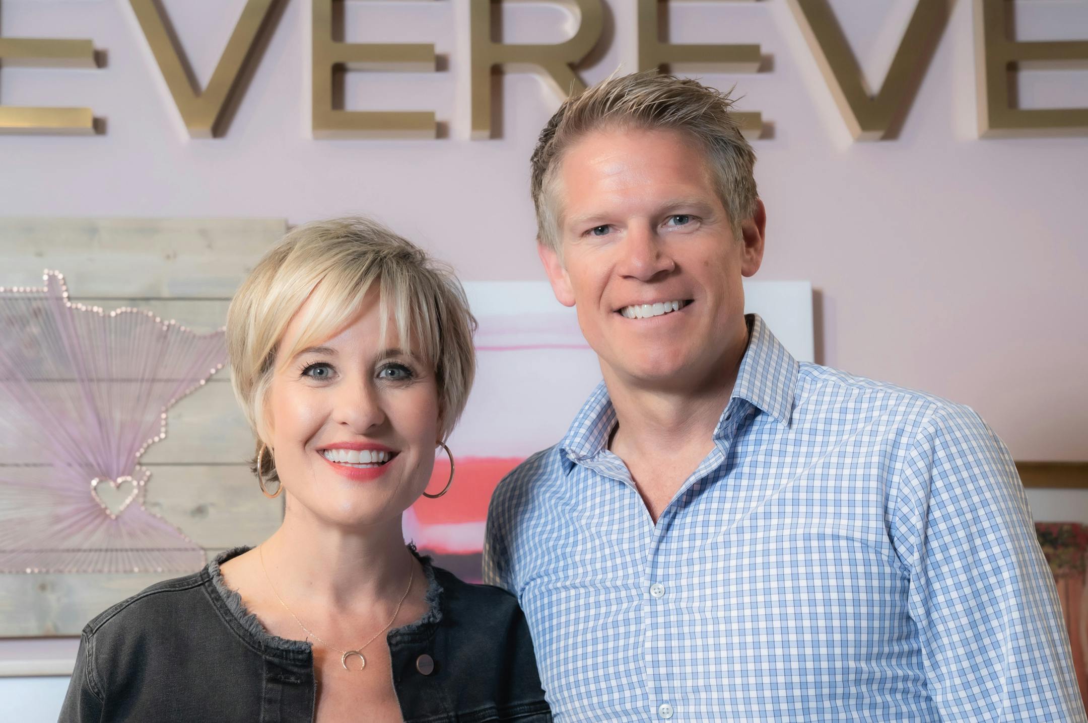 Mike and Megan Tamte, co-founders of Evereve. ] GLEN STUBBE • glen.stubbe@startribune.com Thursday, June 13, 2019 Evereve, the Edina-based women's fashion retailer, is in the middle of a large expansion. The company's added 25 stores in the past 3 years and then slowed down brick & mortar to concentrate on digital. Now it's going counter-trend and mailing catalogs to 300,000 homes. Mike and Megan Tamte, co-founders of Evereve women's fashion, will be available for a photo after John's int