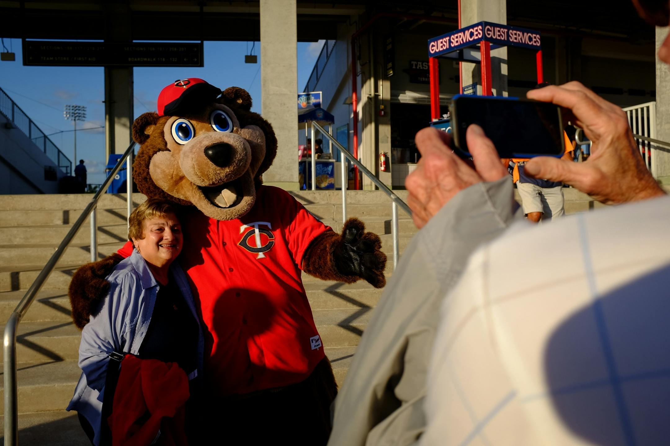 Phyllis Stasiowski posed with T.C., the Twins mascot, as her huband, Gene, took a photo Friday night. The two are from Buffalo, NY.