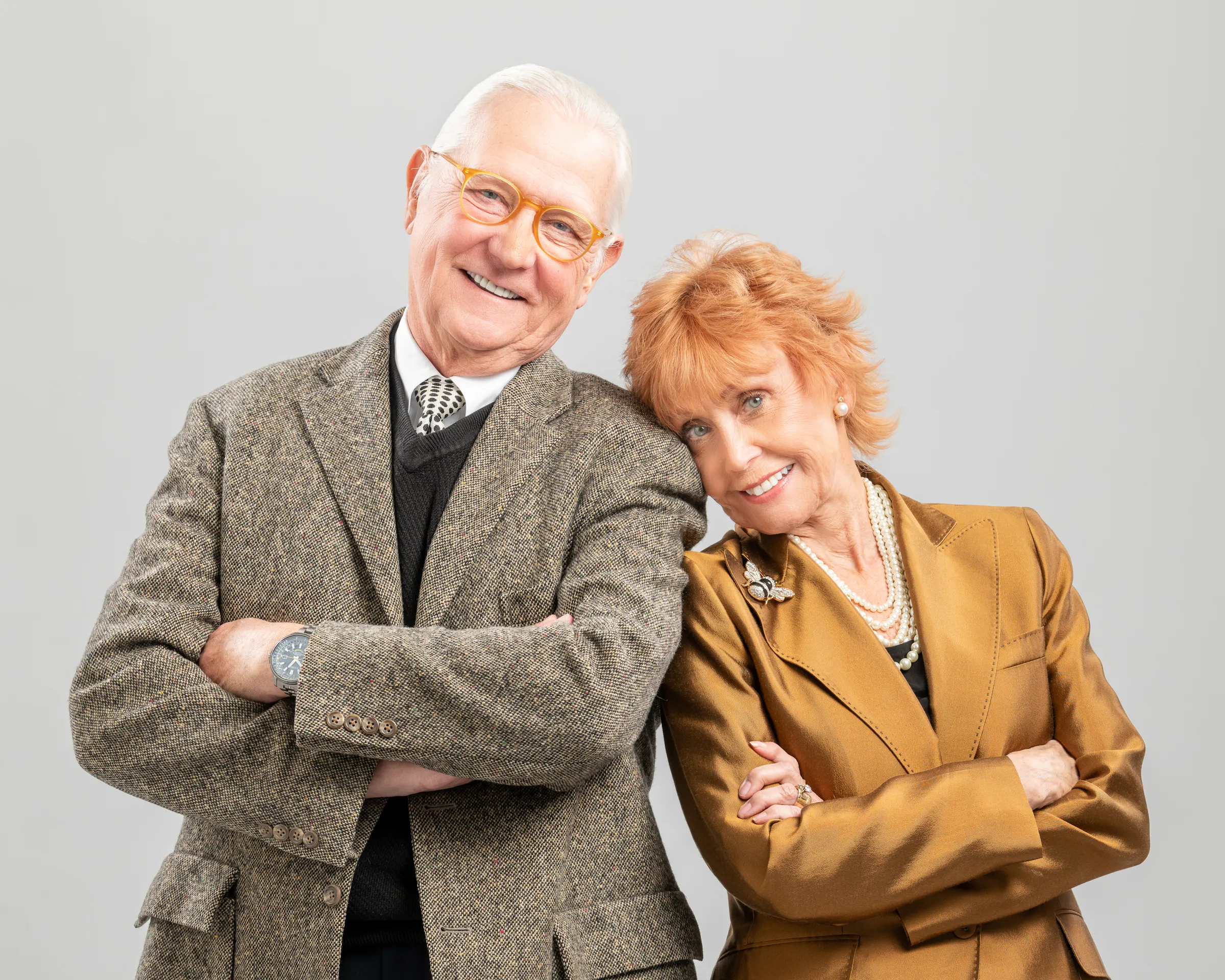 Don Shelby and Nancy Nelson exchange 'Love Letters' onstage