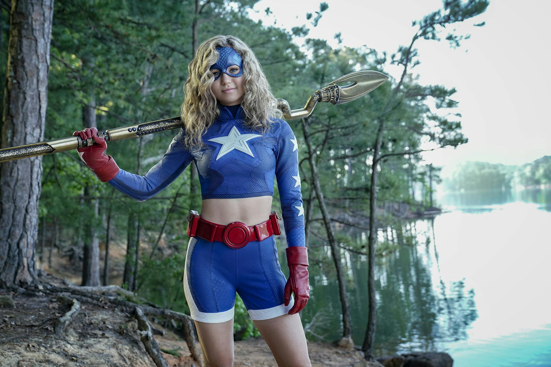 Yes, superhero outfits can and often do look like something a cheerleader would wear, as evidenced by Courtney Whitmore (played by Brec Bassinger) in "Stargirl."