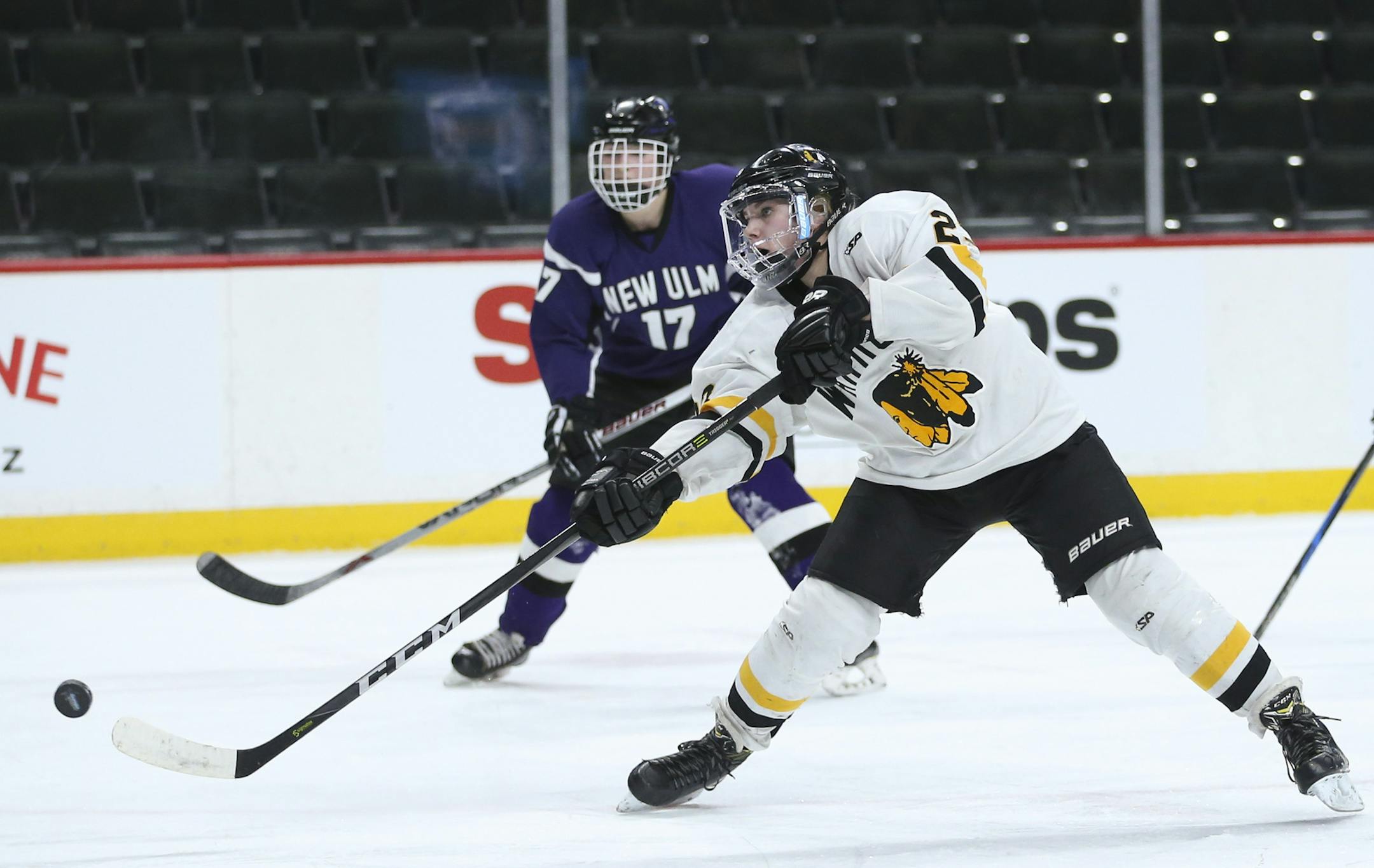 Warroad's Hannah Corneliusen scored an unassisted goal in the second period ] JEFF WHEELER ï jeff.wheeler@startribune.com Warroad and New Ulm faced each other in a Class 1A quarterfinal game in the Girls' Hockey Tournament Wednesday afternoon, February 21, 2018 at Xcel Energy Center in St. Paul.
