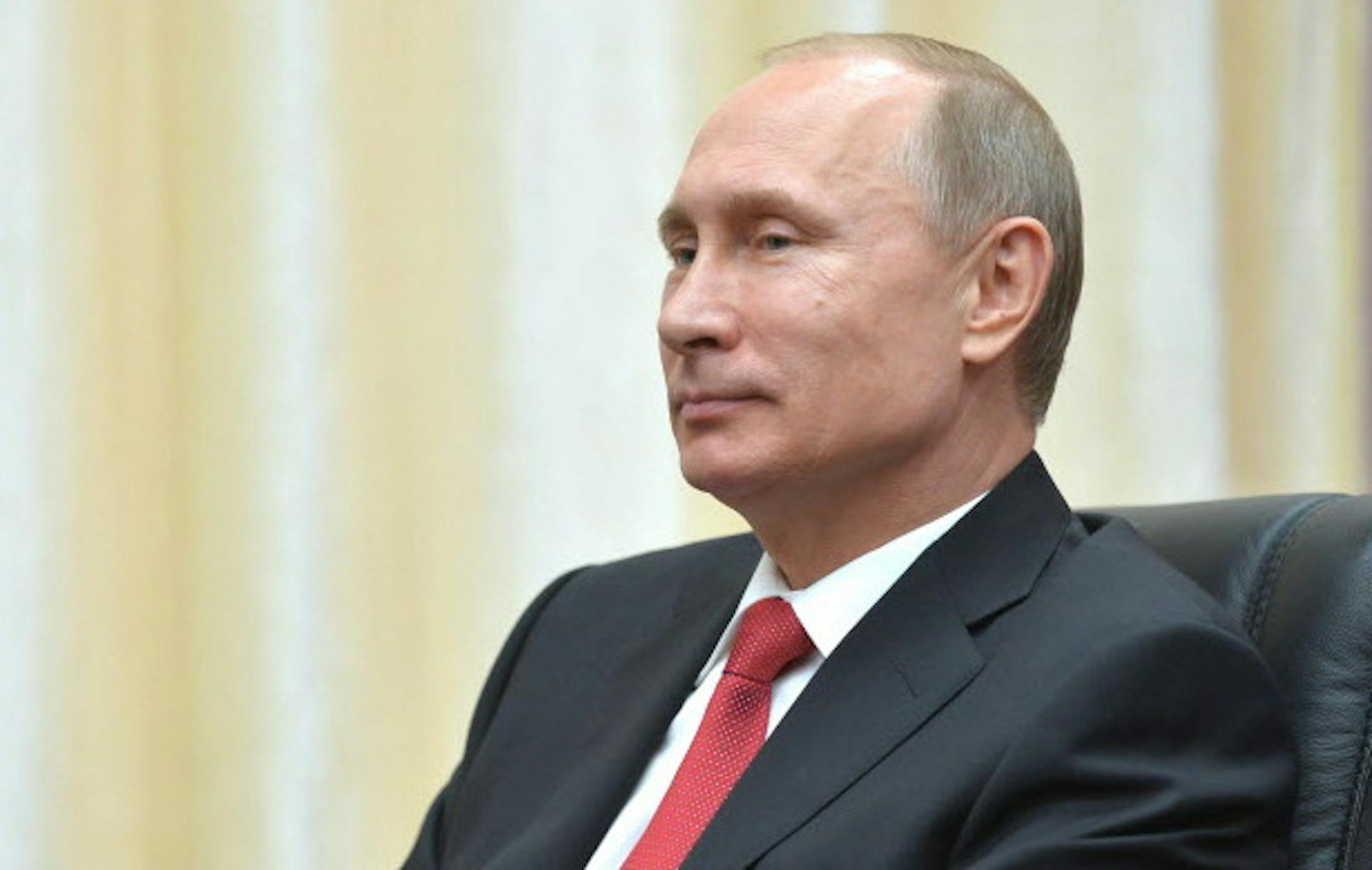 Russian President Vladimir Putin meets with FIFA President Sepp Blatter in the Russian Black Sea resort of Sochi, Russia, Monday, April 20, 2015. (Alexei Druzhinin/RIA Novosti, Kremlin Pool Photo via AP)