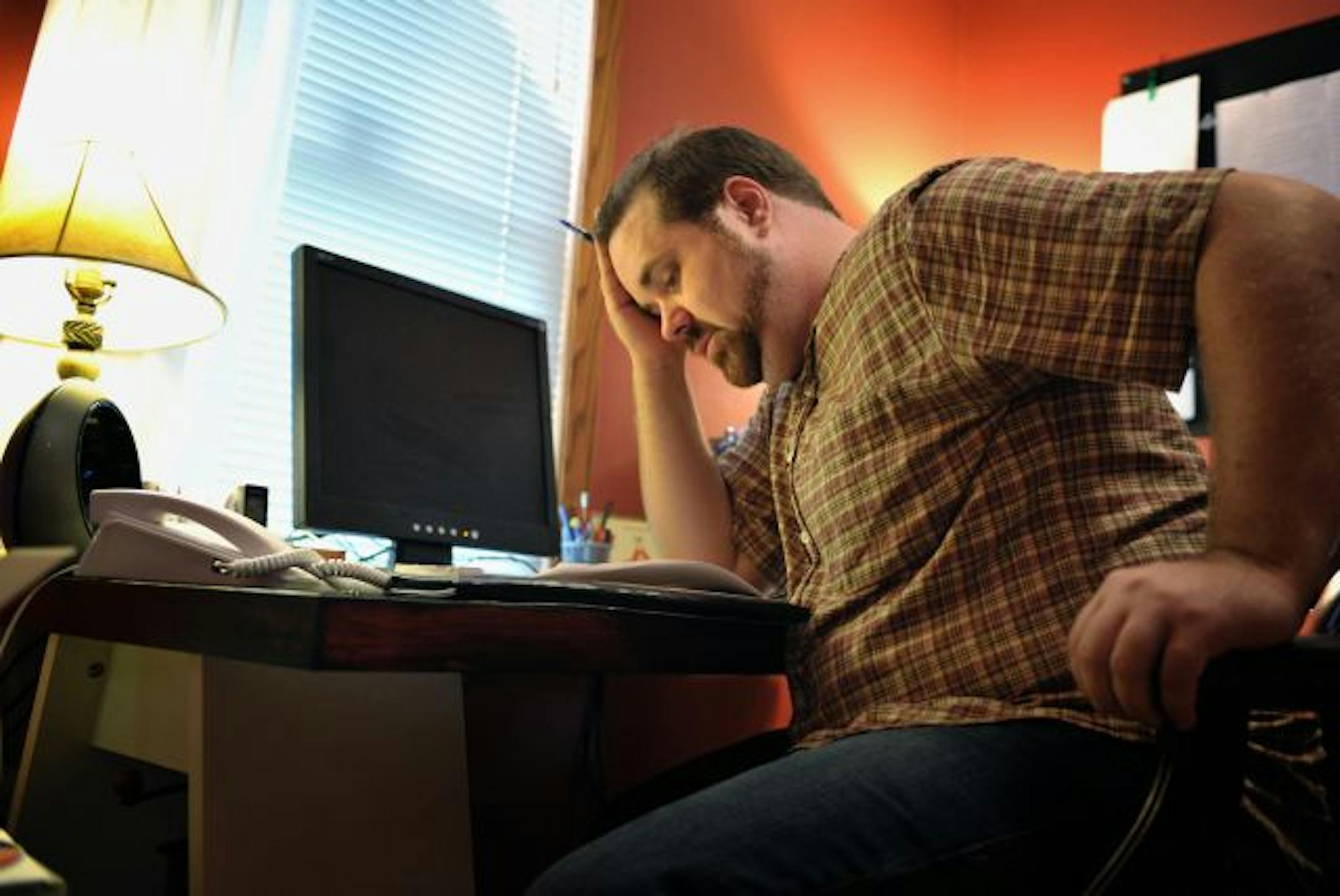 Orion Wisness called his Wells Fargo loan contact Wednesday afternoon to try to better understand a proposal they sent to him. Wisness, a Minneapolis resident, thought he was being proactive when he contacted Wells Fargo about his mortgage a year ago. He had just been laid off from his job; and while he was still able to make his mortgage payments, he wanted to see if he could work out a plan where they might be reduced for awhile until he found a new job. Wisness is but one of thousands of stru