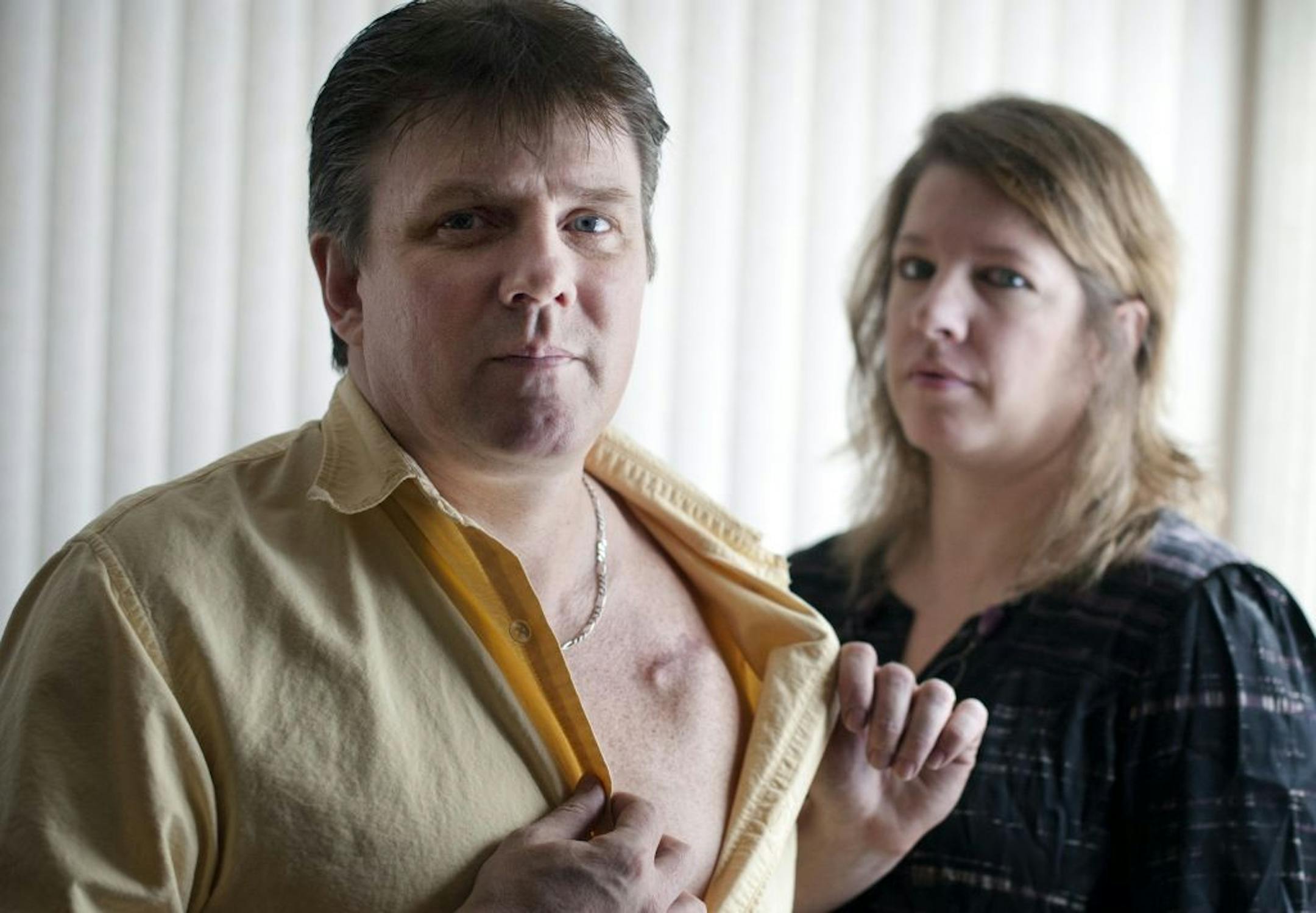 Dan Meyer of Fridley— here with his wife, Kristina — had a new heart device implanted after the Riata leads on the first one were recalled. A report issued Sunday found another defect in the wires.