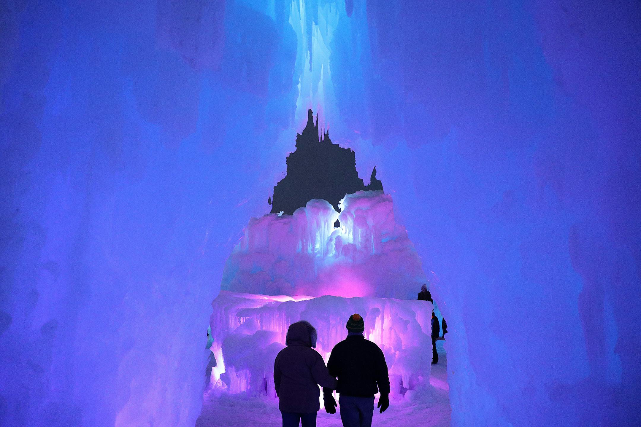 Visitors explored the Stillwater Ice Castle in 2017. ] ANTHONY SOUFFLE ï anthony.souffle@startribune.com