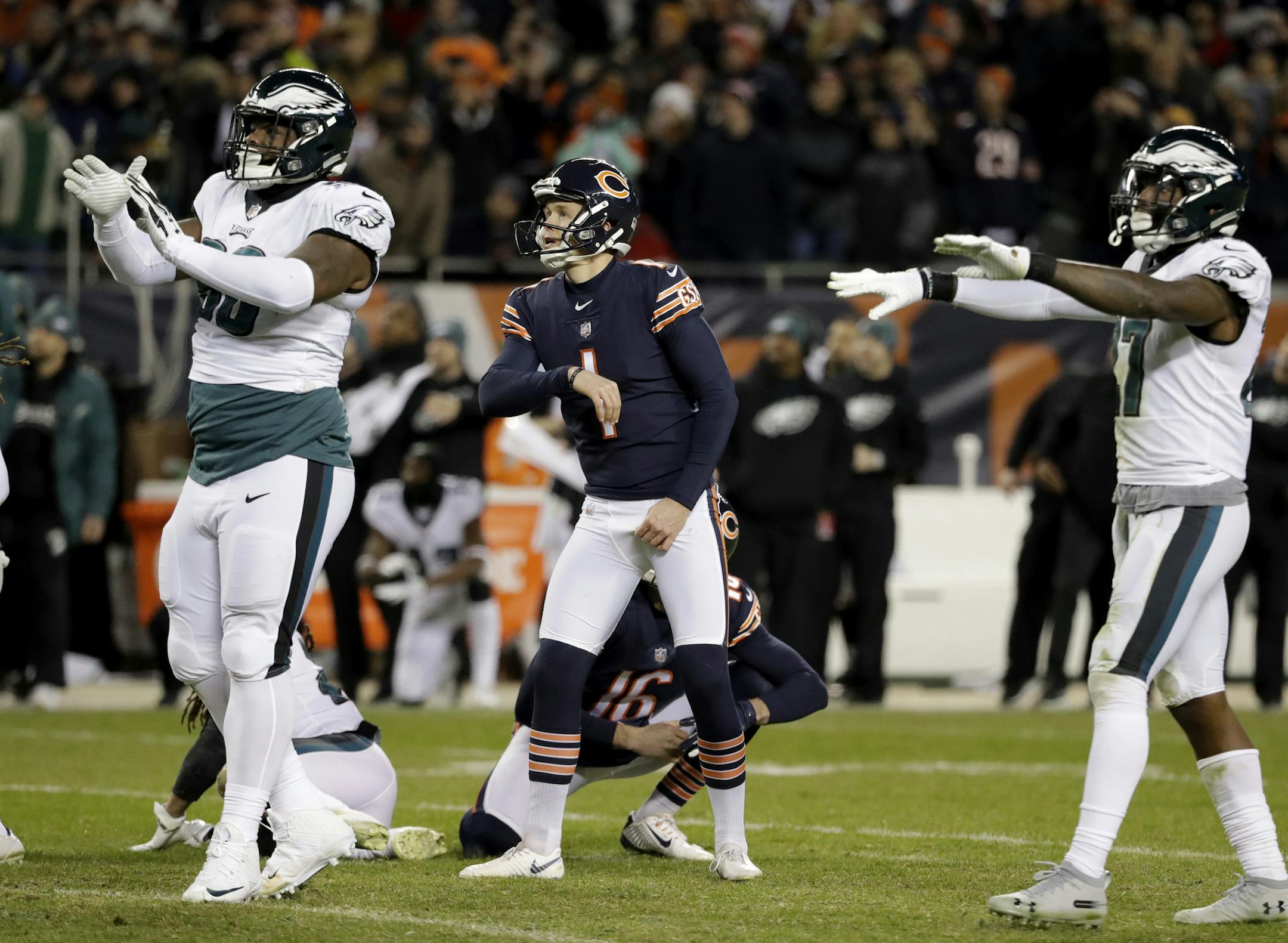 Chicago Bears kicker Cody Parkey (1) watches as he misses a field goal in the final minute during the second half of an NFL wild-card playoff football game against the Philadelphia Eagles Sunday, Jan. 6, 2019, in Chicago. The Eagles won 16-15. (AP Photo/Nam Y. Huh)